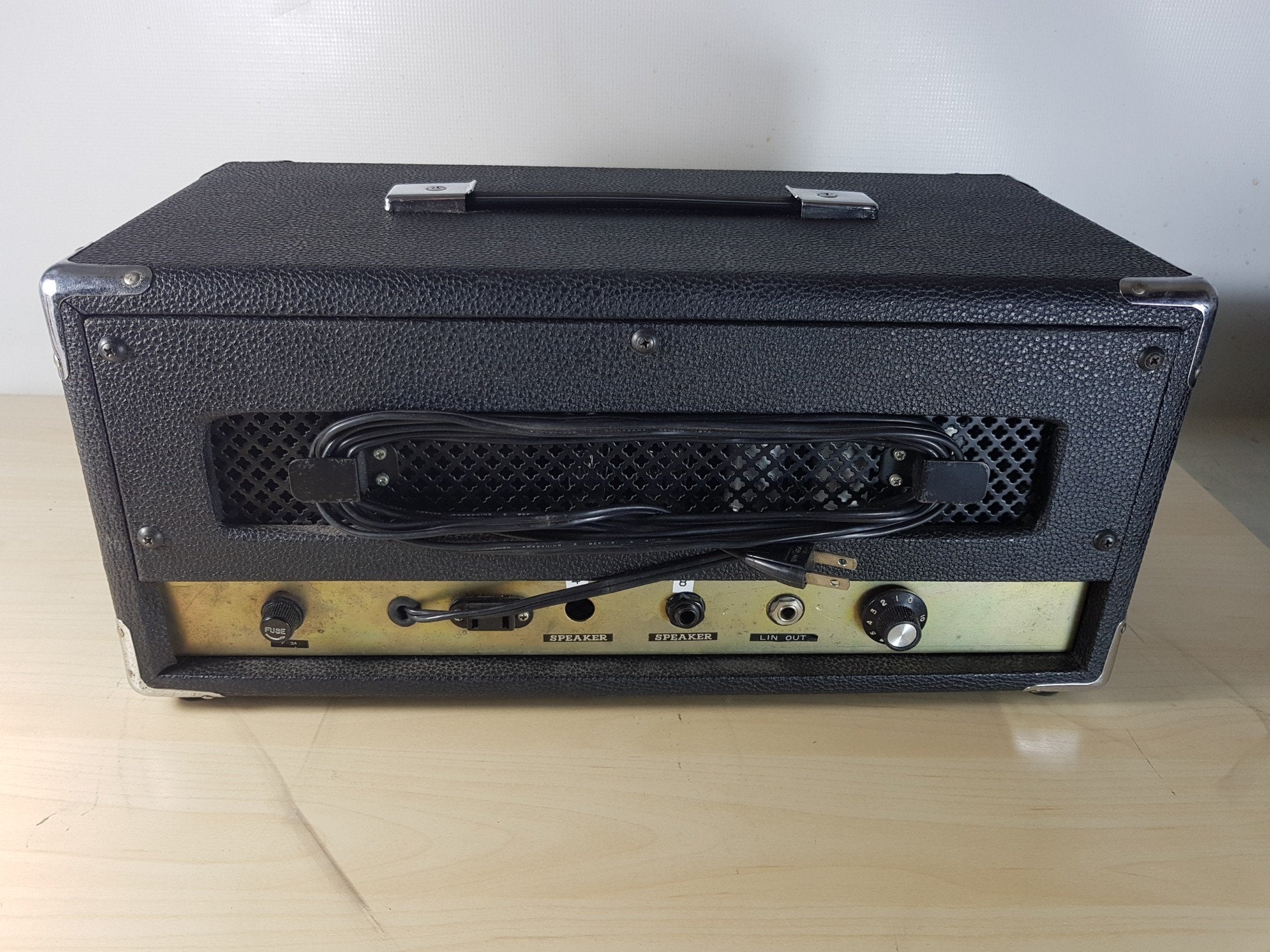 Guyatone VA-55 Vintage Analog Delay Guitar Effects Pedal - Classic Warm Echo for Electric Guitar, Studio & Live Performance