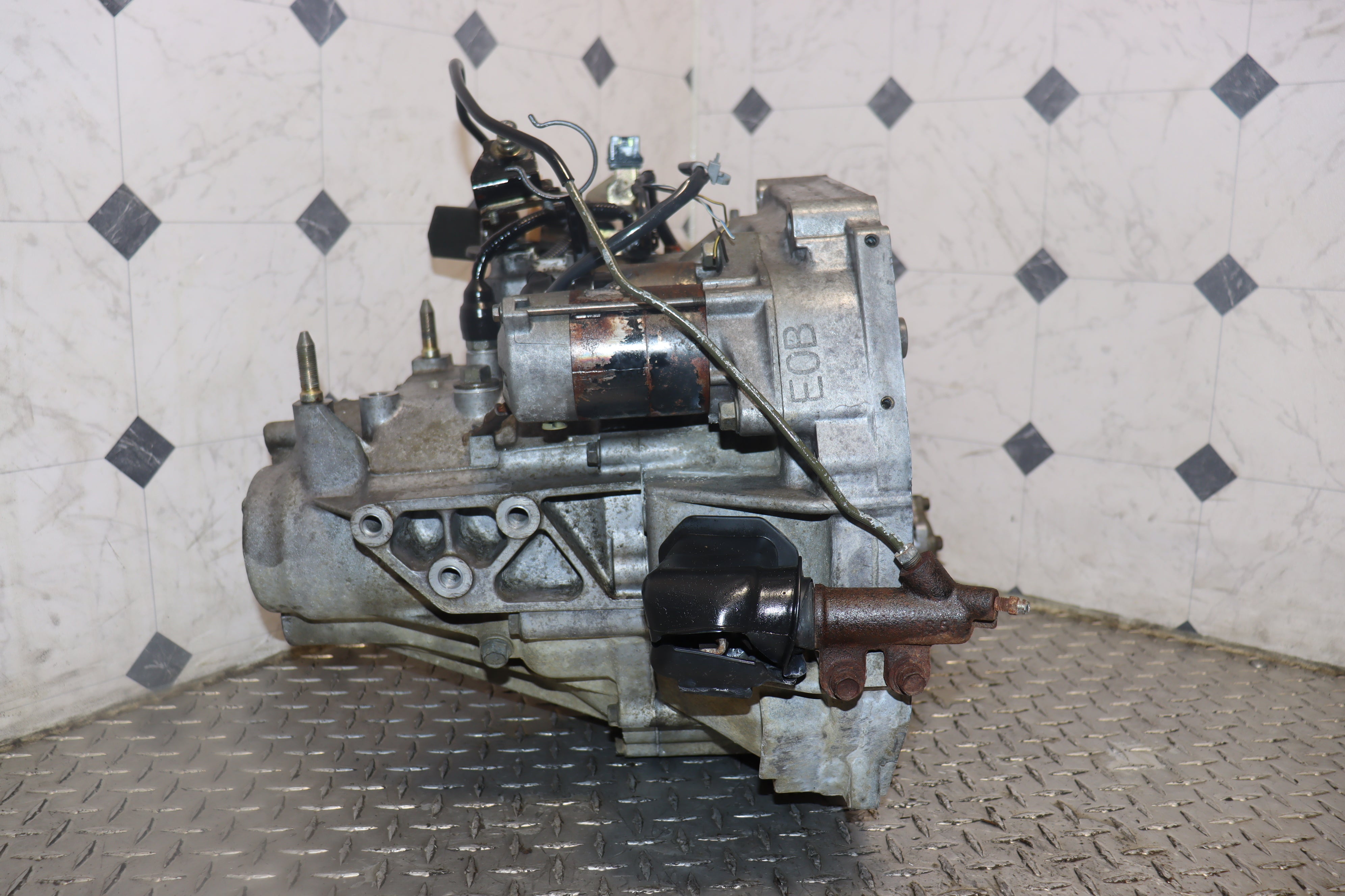 JDM B20B Manual Transmission for 1997-2001 Honda CR-V 2.0L Engine - Perfect for Honda CR-V Transmission Replacement & Performance Upgrades