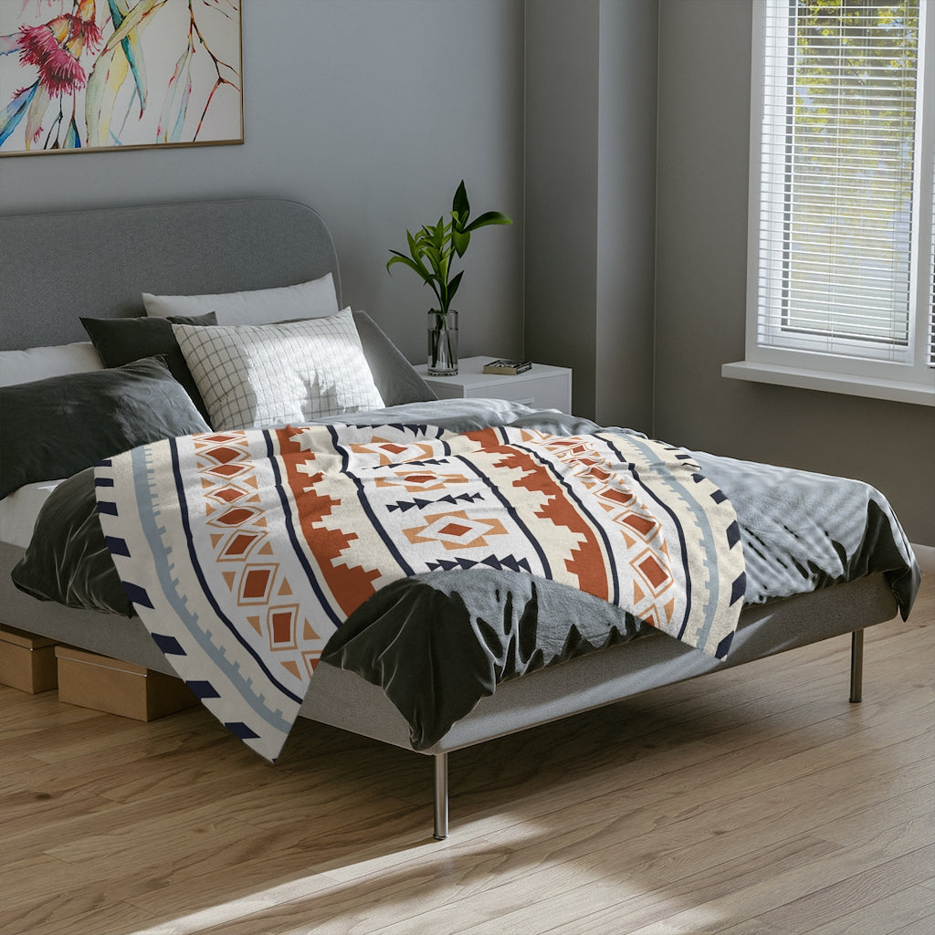 Dream Valley Velveteen Minky Throw Blanket - Ultra Soft Polyester Fleece Blanket for Nursery, Baby, Living Room & Couch - Perfect for Snuggling, Lounging & Home Decor (3 Sizes Available)