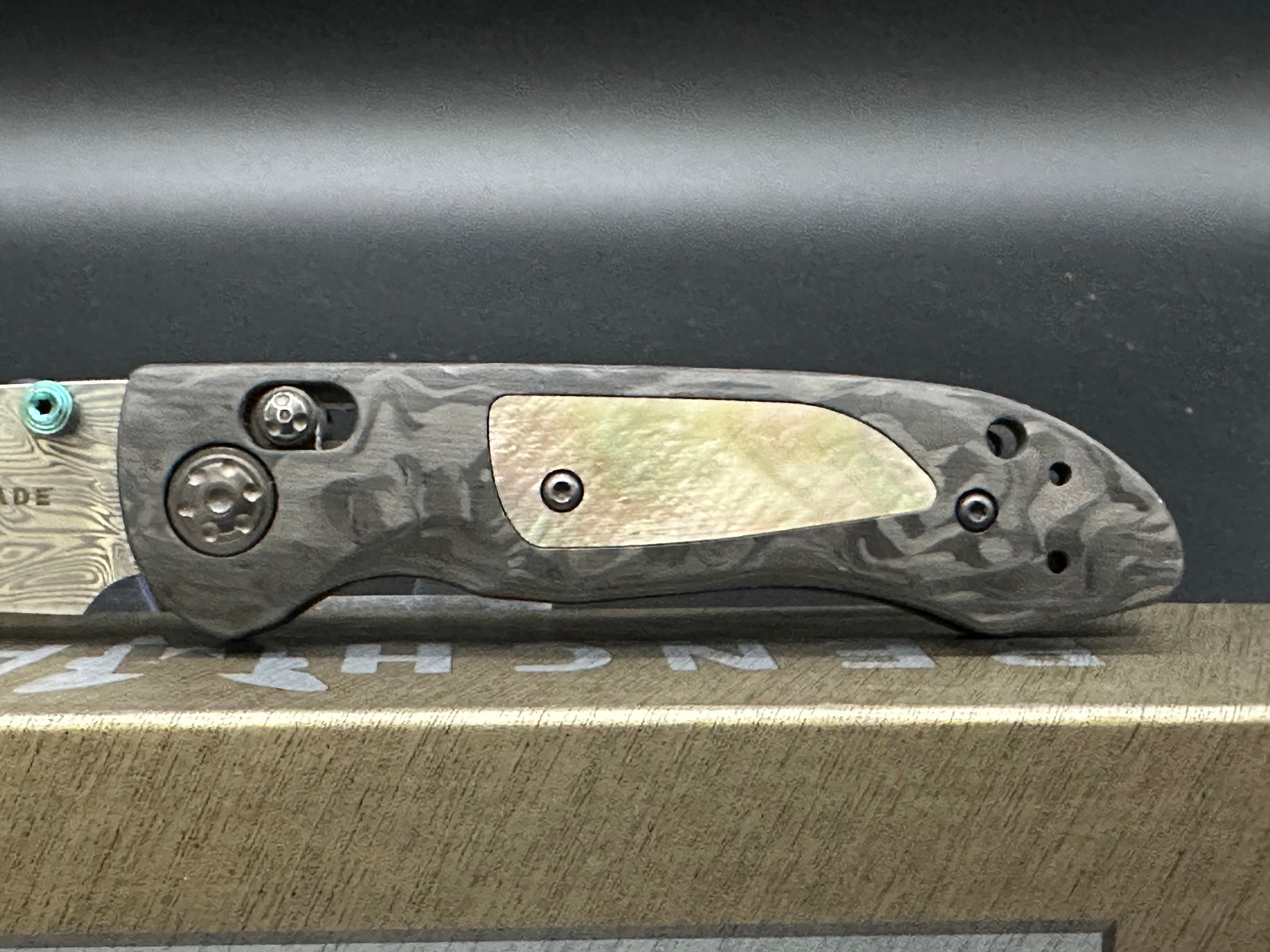 Benchmade Foray Gold Class Folding Knife - Premium EDC Pocket Knife for Outdoor, Camping, Hunting & Everyday Carry