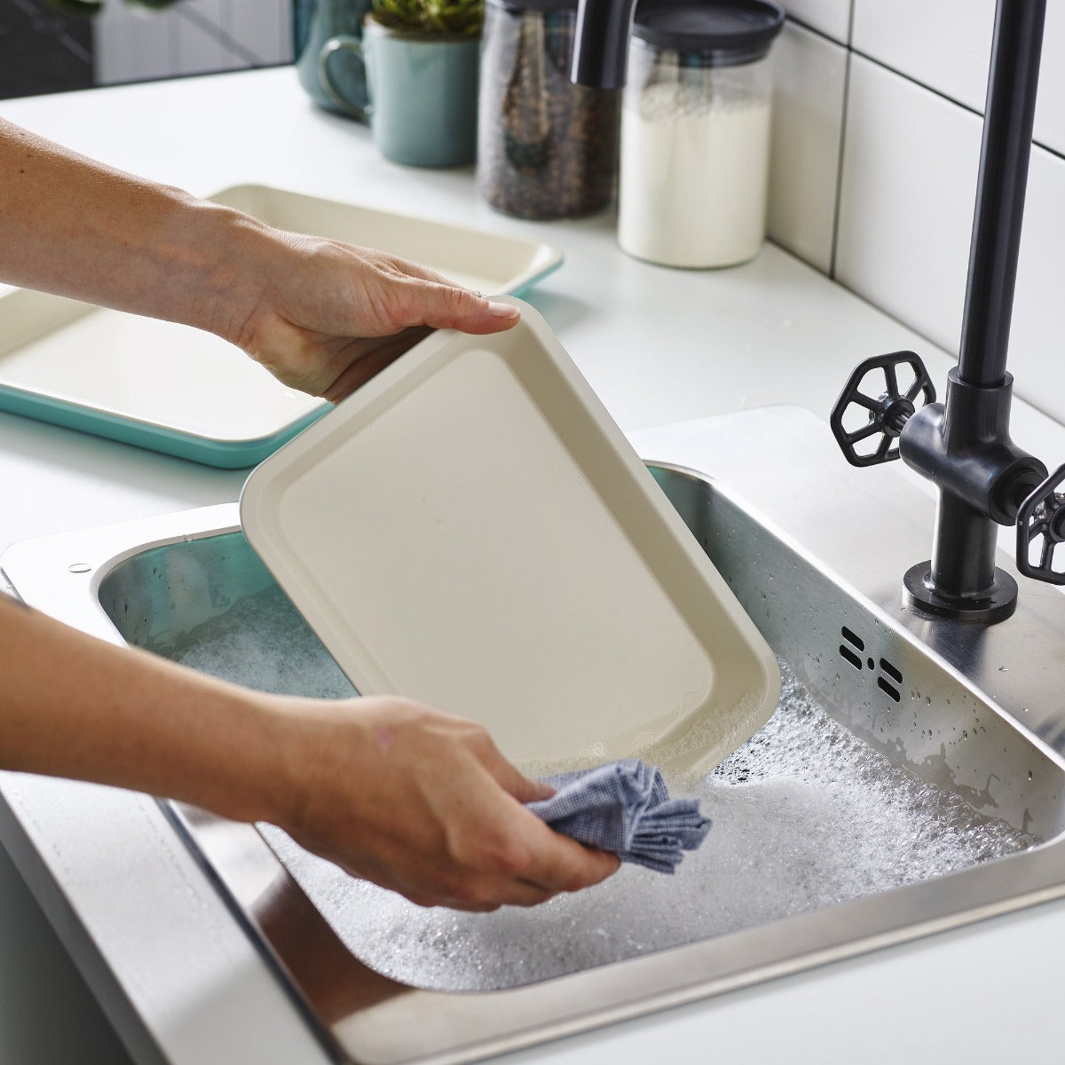 GreenLife Ceramic Nonstick 9 x 7 Cookie Sheet Set - 2-Piece Baking Pan Set for Cookies, Pizzas & Roasting - Eco-Friendly & PFOA-Free - Perfect for Home Baking, Parties & Holiday Cooking