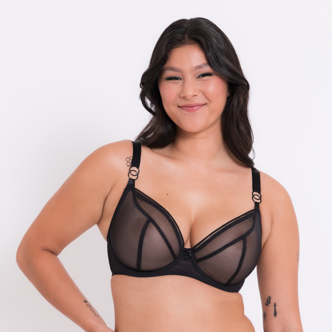 Best Women's Plunge Bra - Push Up Lace Underwire Bra for Deep Necklines - Perfect for Evening Wear, Date Nights & Special Occasions