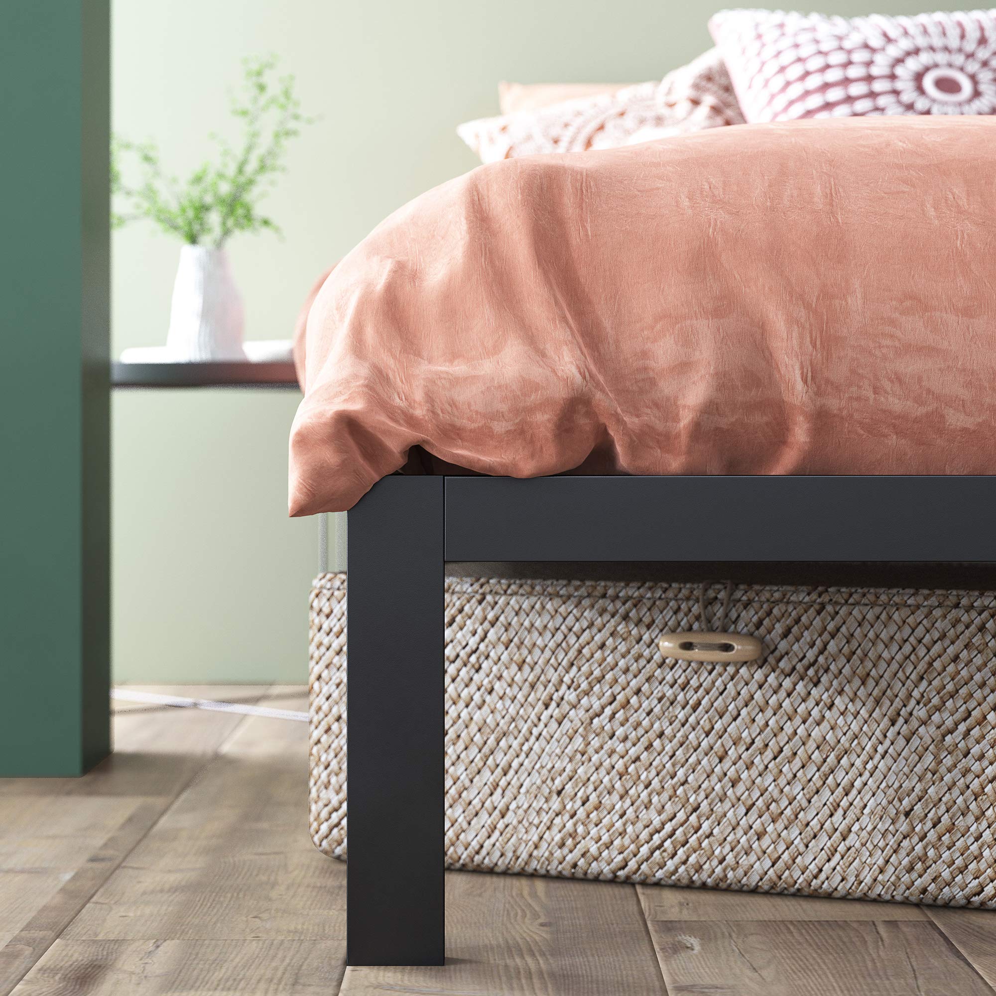Zinus 15 Inch Mia Queen Metal Bed Frame with Wood Slat Support - No Box Spring Needed, Easy Assembly Minimalist Platform Bed with Underbed Storage - Perfect for Small Spaces & Guest Rooms (Queen Size)