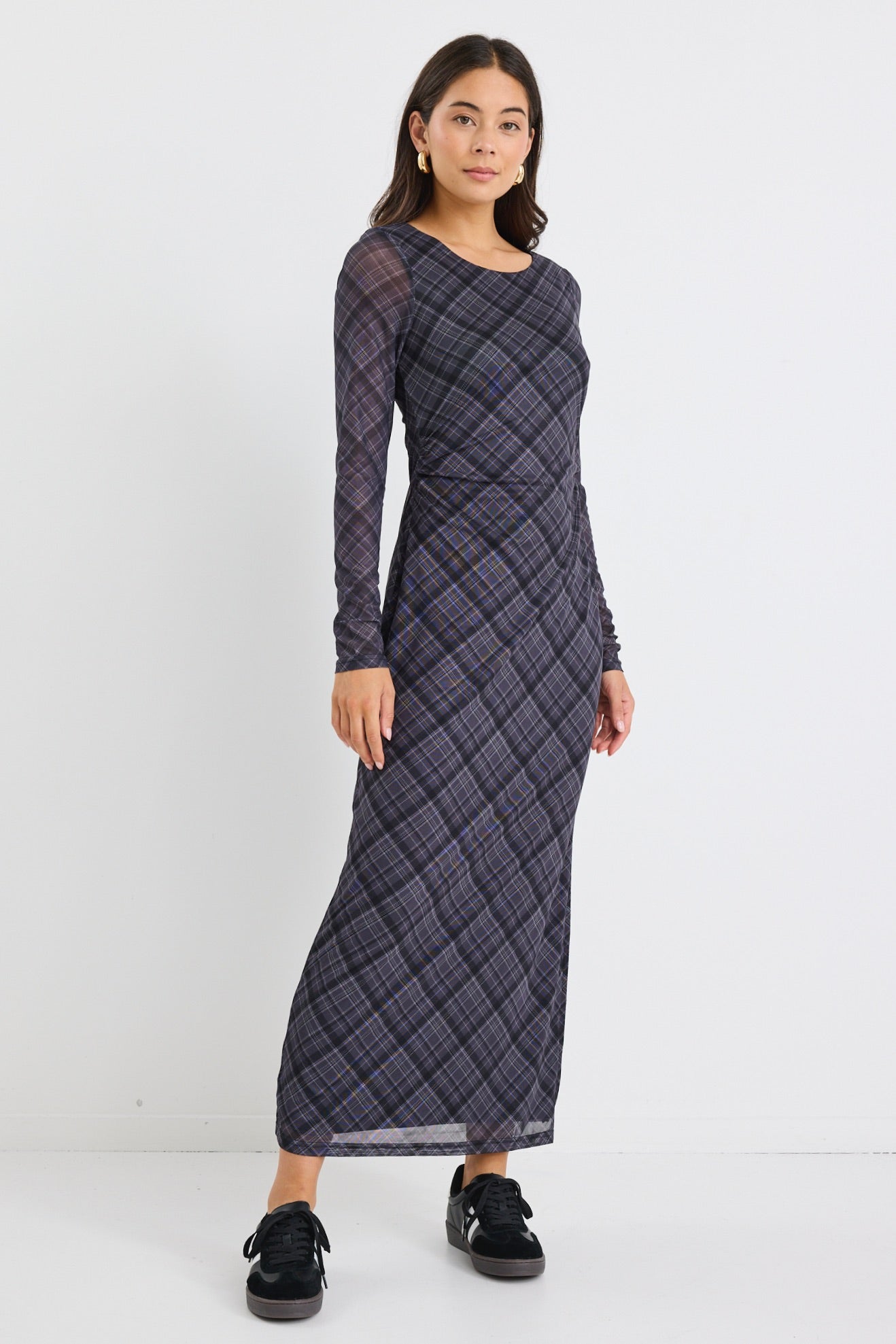 Stylish Gallery Charcoal Check Mesh Long Sleeve Maxi Dress for Women - Perfect for Casual Outings, Date Nights & Summer Beach Wear