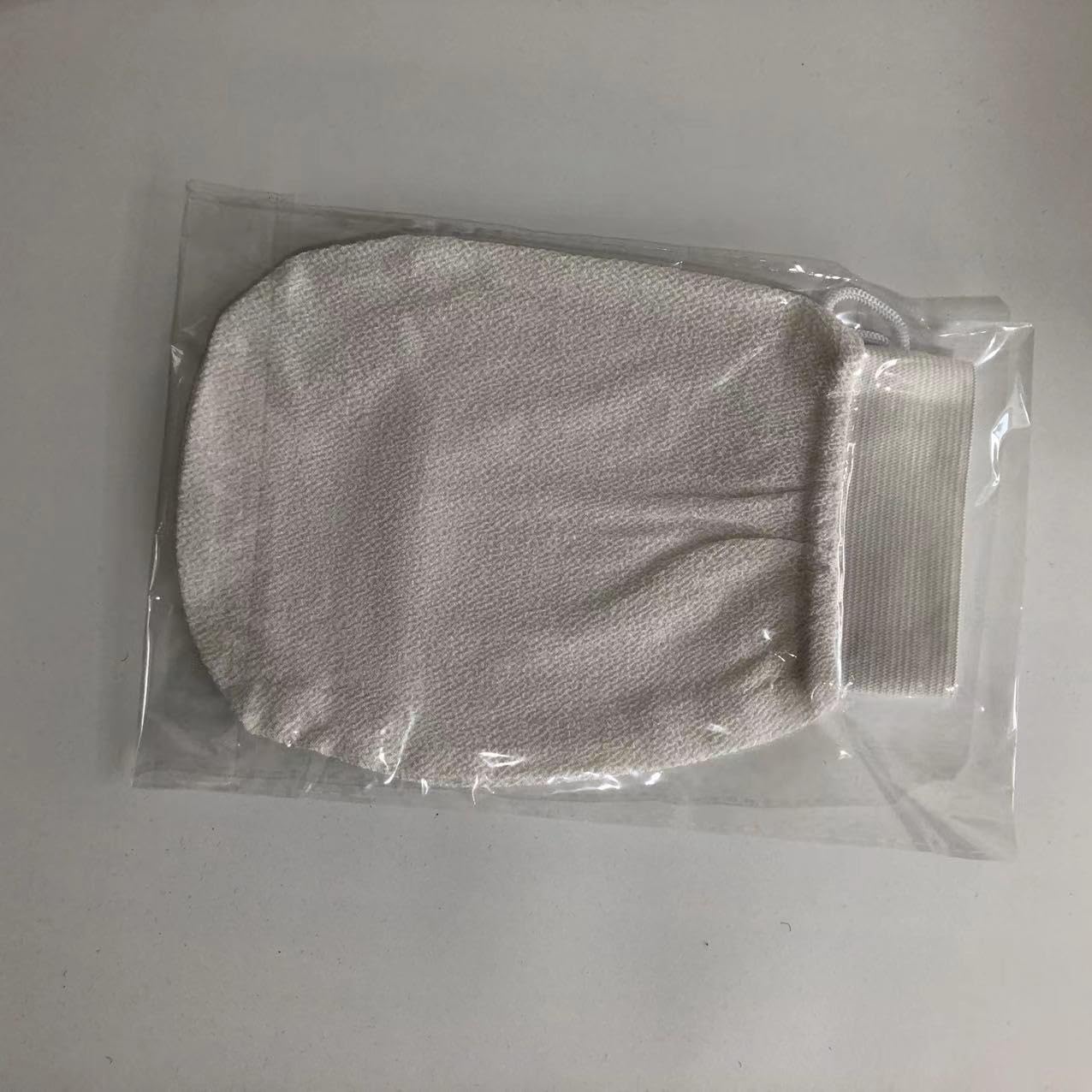 Deep Exfoliating Glove for Shower - Body Scrubber Mitt to Remove Dead Skin, Self-Tan & Keratosis Pilaris - Premium Exfoliator for Smooth Skin - Perfect for Pre-Tanning, Dry Skin Care & Spa Treatments (White)