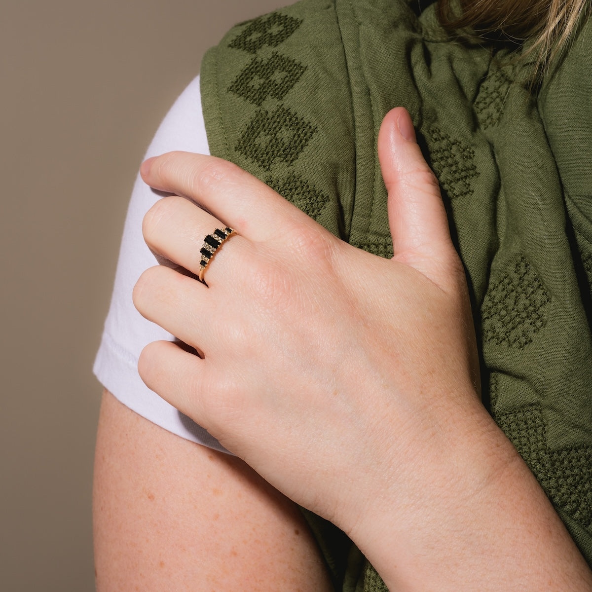 Solid Gold Black Agate Crown Ring for Women - Elegant Statement Jewelry for Parties, Weddings & Special Occasions