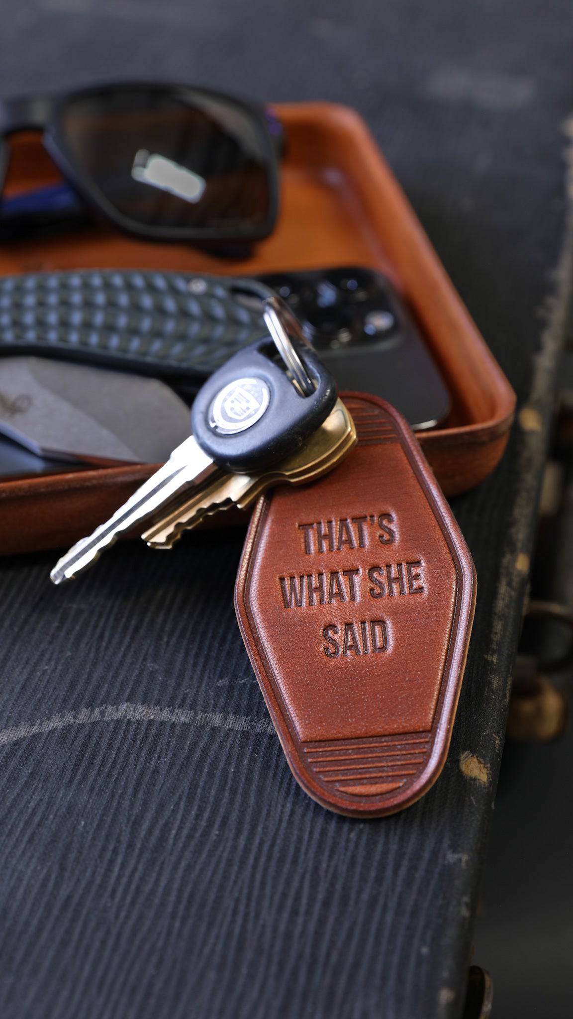 Personalized Engraved Keychain for Dad - Unique Gift for Father's Day, Birthday, Anniversary | Durable Metal Key Ring with Custom Message - Perfect for Everyday Use, Travel & Car Keys