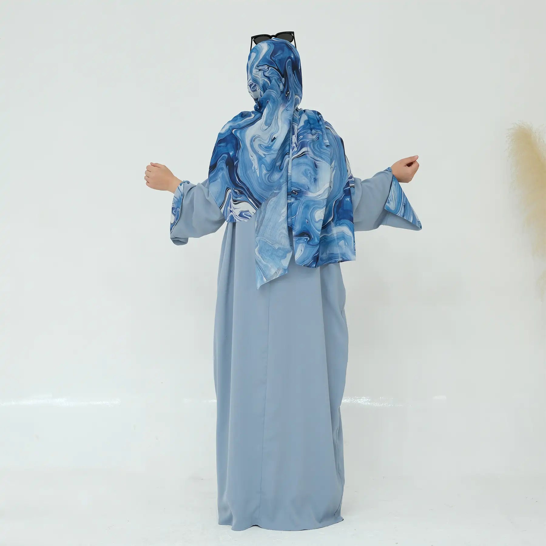 Elegant Nida Sleeve Slit Abaya Dress with Matching Hijab - Modest Muslim Women's Prayer Dress for Mosque & Special Occasions
