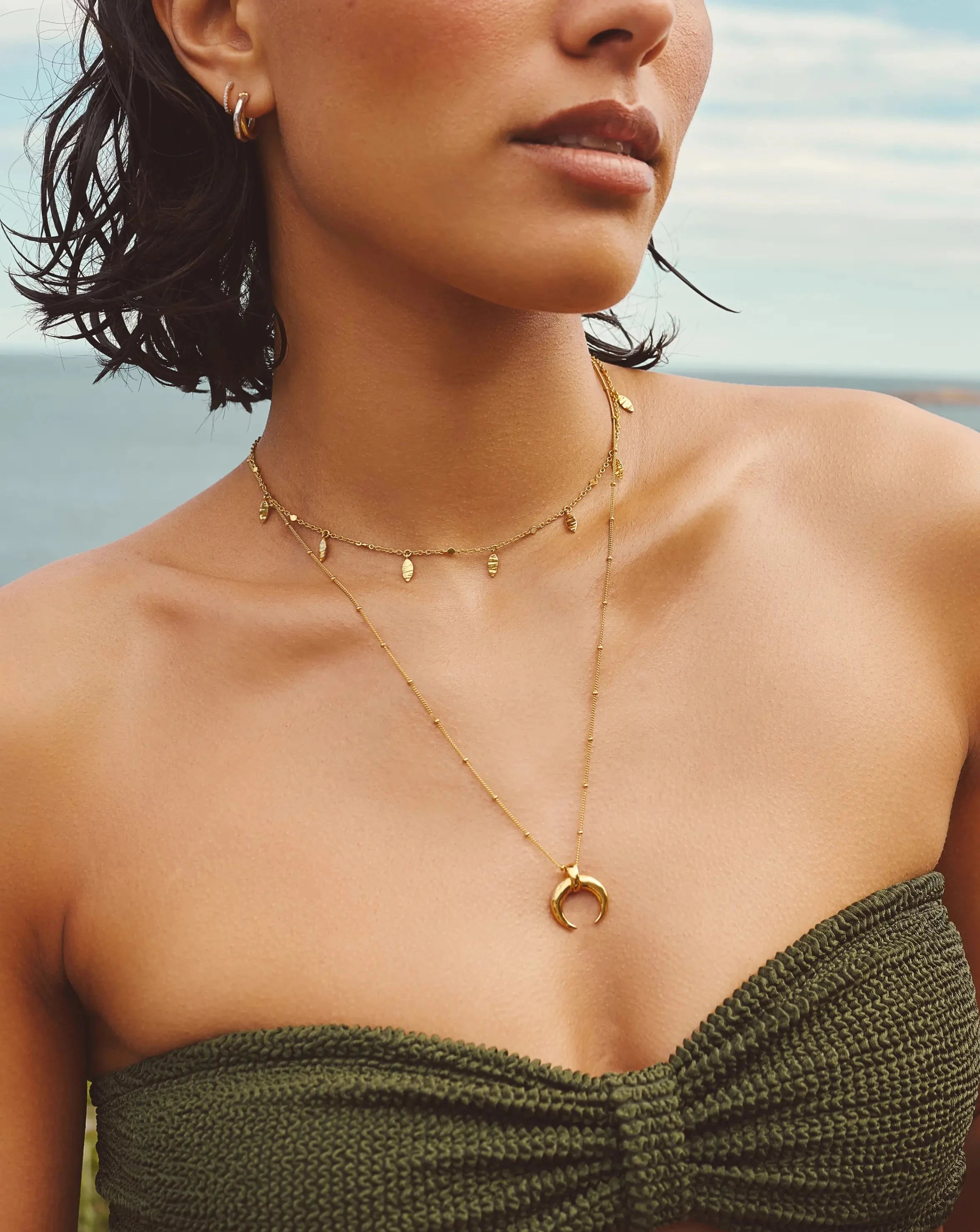18k Gold Vermeil Leaf Charm Choker Necklace - Elegant Layering Piece for Women, Perfect for Everyday Wear & Special Occasions