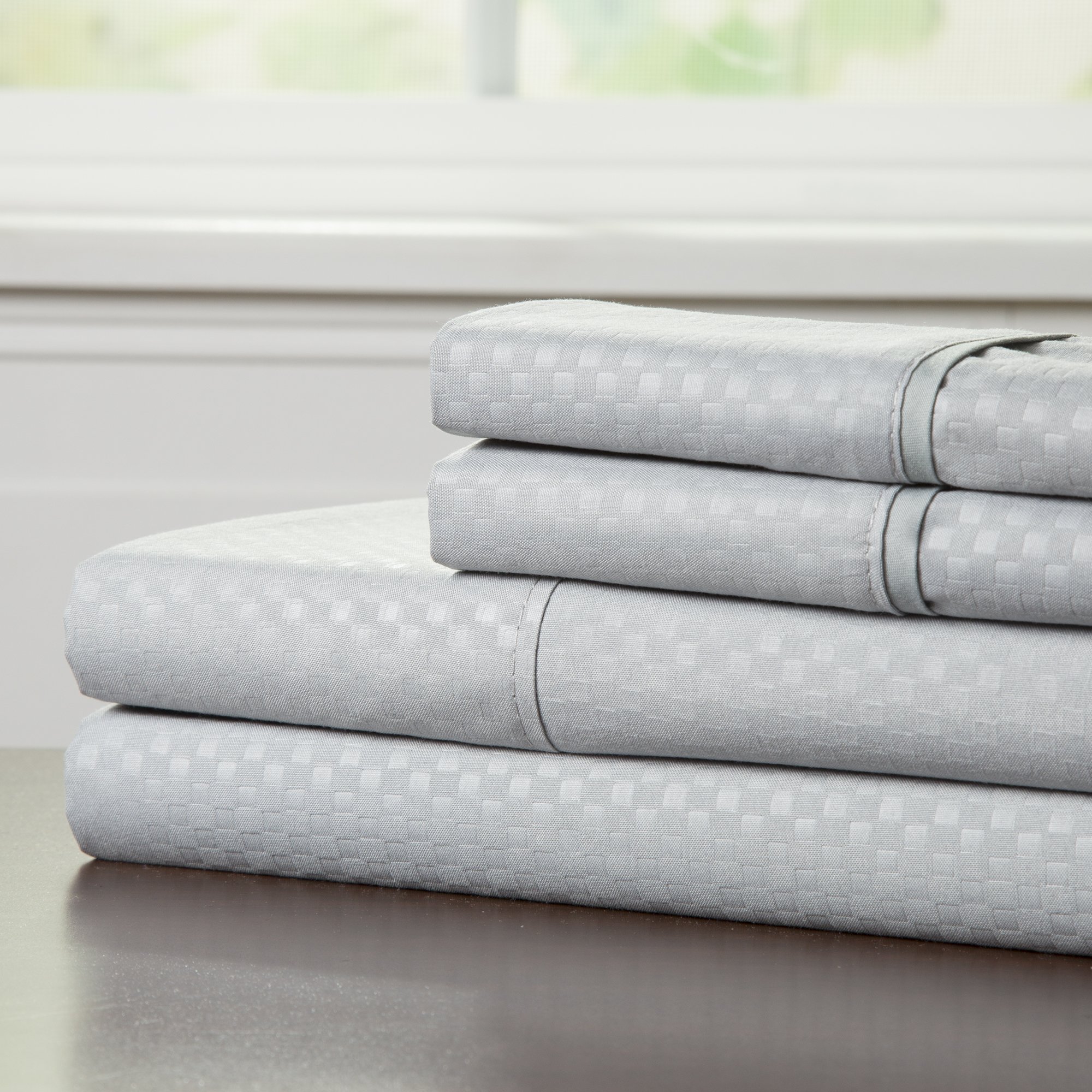 Premium Embossed Queen Size Sheet Set - Soft & Breathable Luxury Bedding - Perfect for Master Bedrooms, Guest Rooms & Hotels - Platinum Color