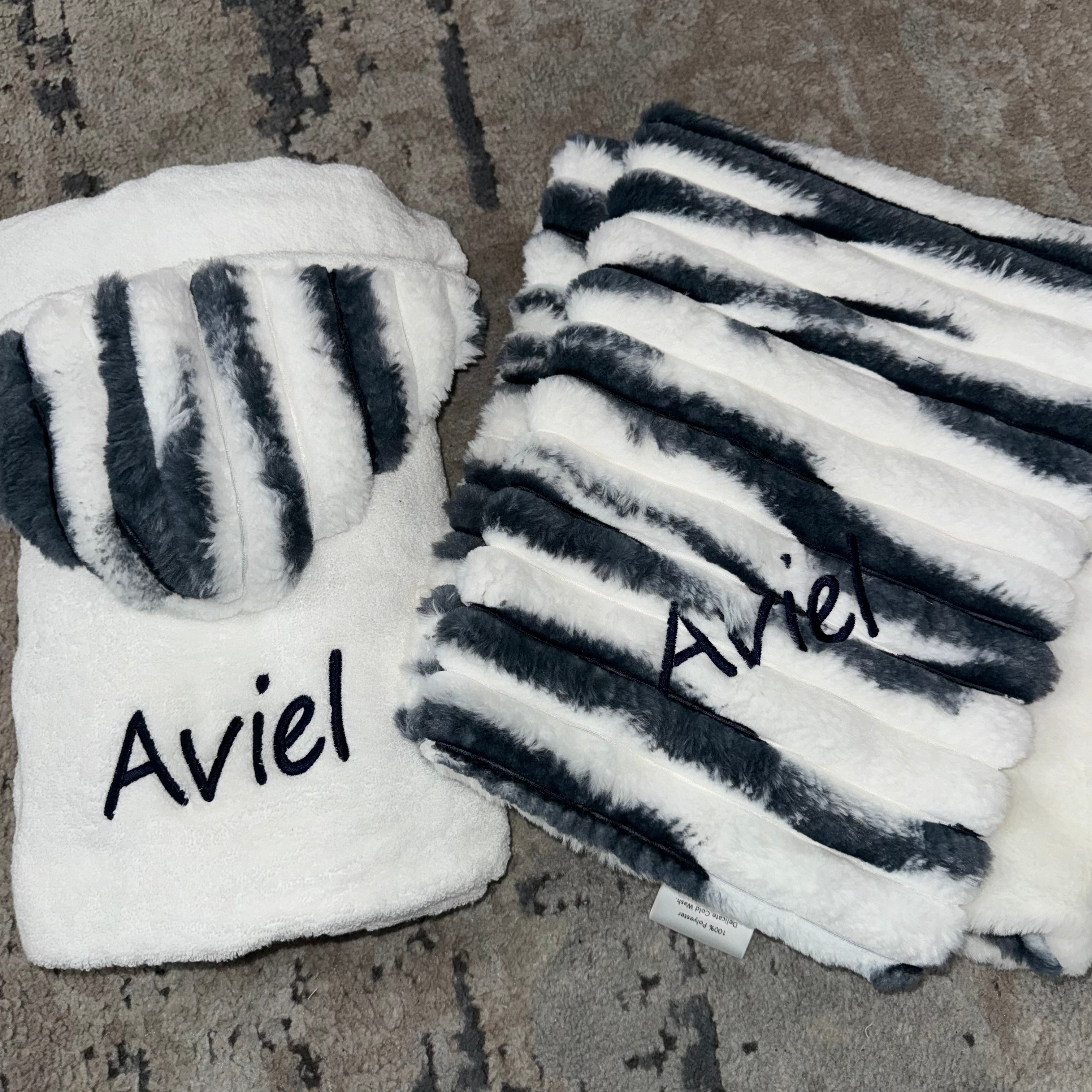 Soft Confetti Navy & White Minky Blanket - Plush Fleece Throw for Adults & Kids - Perfect for Bed, Couch, Nursery & Gift Giving