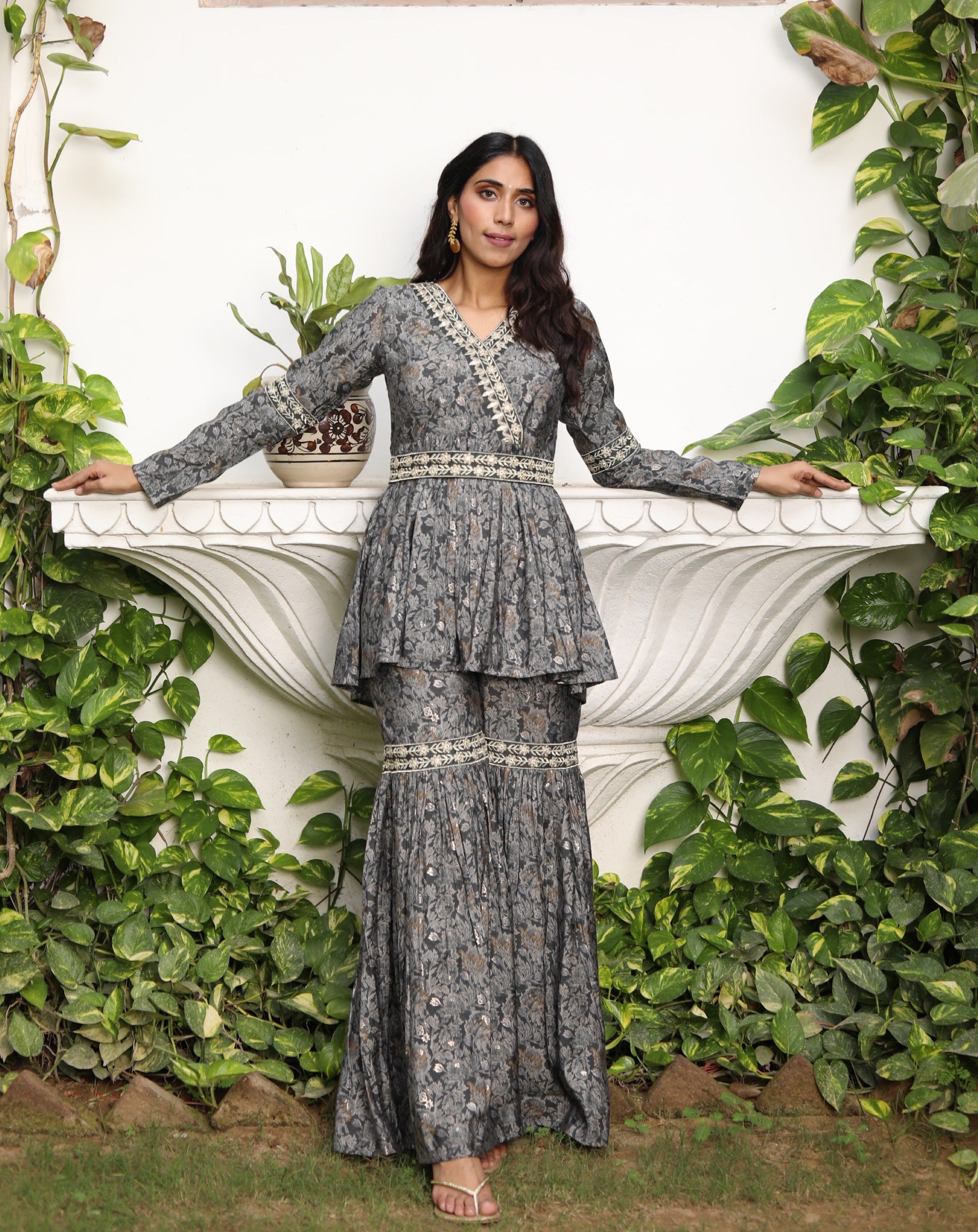 Latest Floral Grey Sharara Set for Wedding - Elegant Pakistani Bridal Outfit for Women - Perfect for Mehndi, Walima & Special Occasions