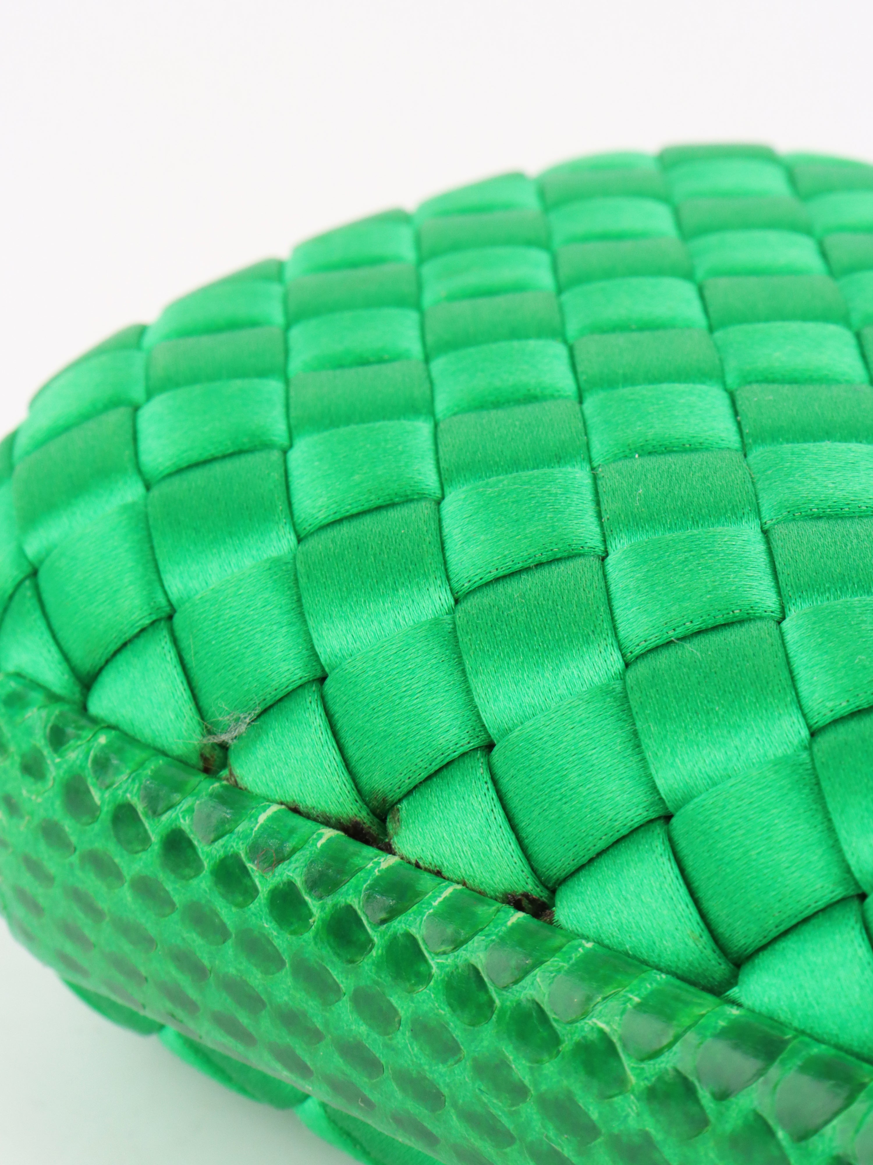 Bottega Veneta Green Intrecciato Leather Clutch Bag for Women | Luxury Designer Handbag for Evening Parties, Weddings & Special Occasions