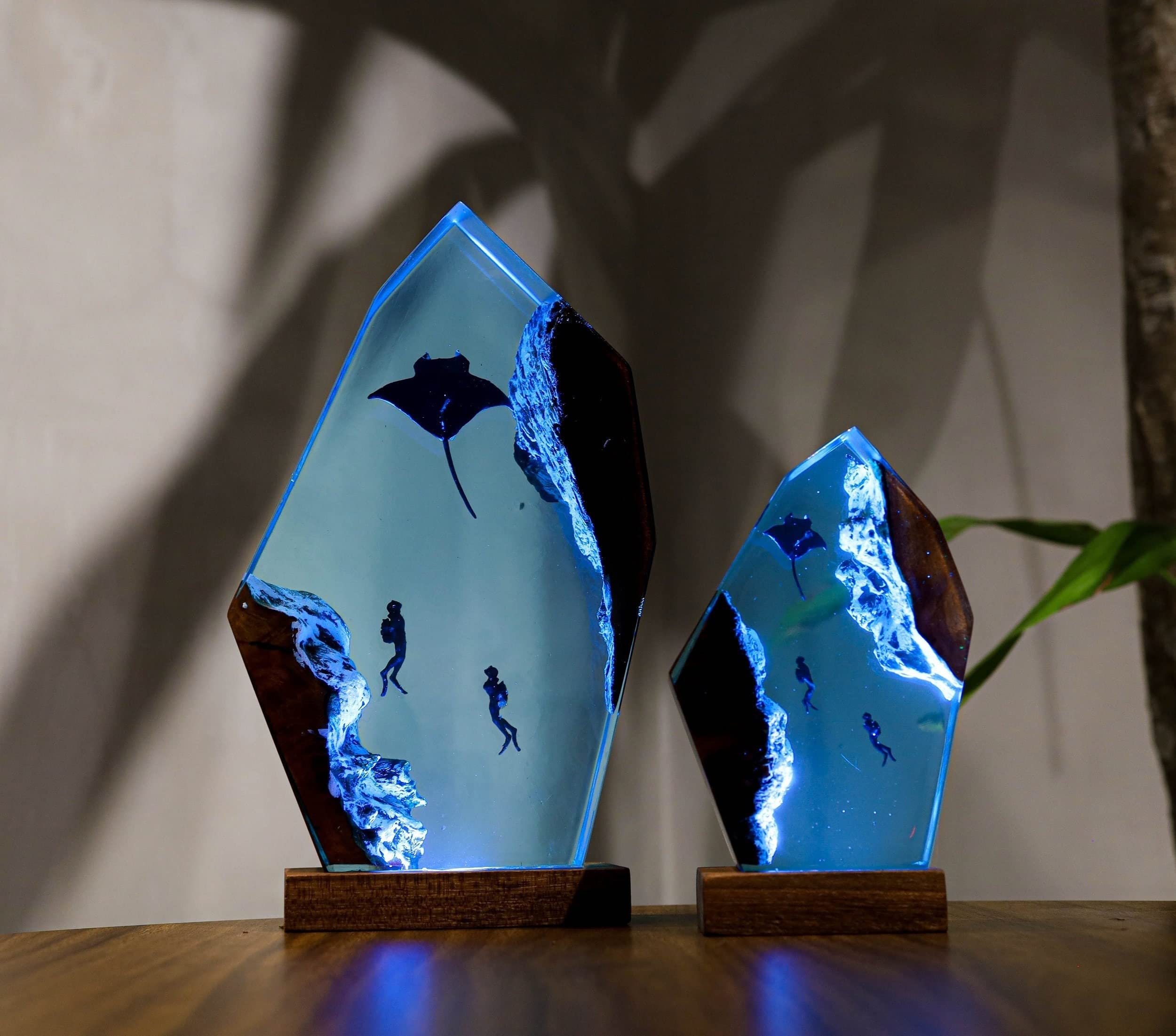 Diver and Manta Ray Resin Night Light - Handmade Stingray Lamp for Bedroom, Large Epoxy Resin Table Lamp (8x12 inch) - Perfect for Romantic Bedside Lighting, Ocean-Themed Home Decor & Gift for Couples