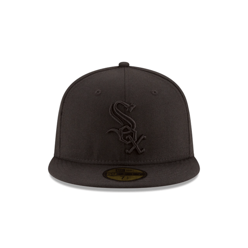 New Era Chicago White Sox Black On Black 59FIFTY Fitted Hat - Official MLB Baseball Cap for Men & Women - Perfect for Games, Sports & Streetwear Fashion