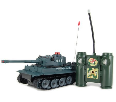 HQ iPlay RC Battling Tanks Set - 2 Pack Full Size Infrared Remote Control Battle Tanks with Realistic Combat Sounds & LED Lights - Perfect for Kids, Adults & Family Game Night - Indoor & Outdoor Toy Tanks for Backyard Battles
