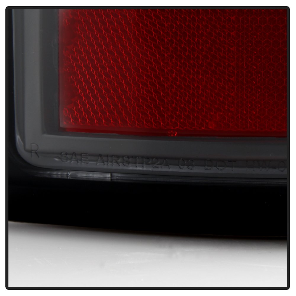 Euro LED Style Tail Lights for Chevy Silverado 1500/2500/3500 & GMC Sierra 1500/2500/3500 (1999-2006) - Brake Lights, Rear Lamps - Upgrade for Night Driving & Enhanced Safety