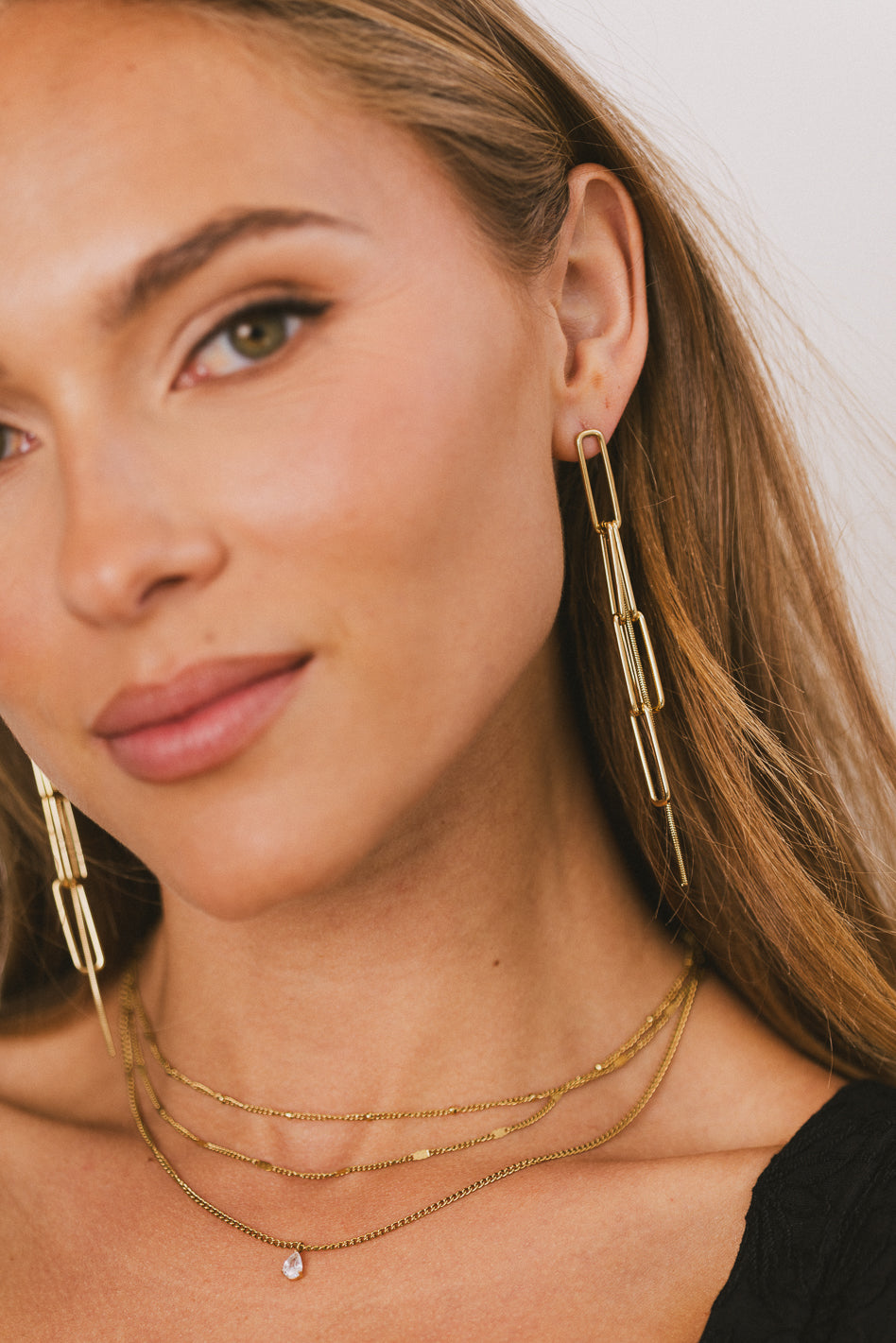 Leo Zodiac Sign Gold Plated Chain Earrings for Women - Elegant Dainty Minimalist Jewelry Gift for Birthday, Anniversary & Everyday Wear