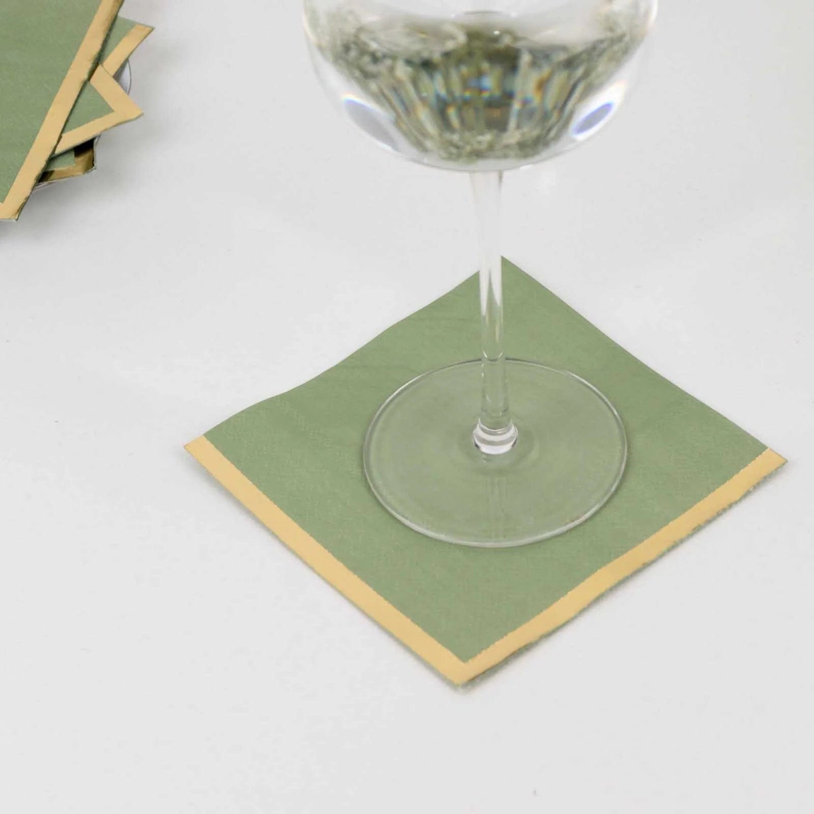 50 Soft 2-Ply Disposable Dinner Cocktail Napkins with Gold Foil Edge - Elegant Party Tableware for Weddings, Events & Home Entertaining