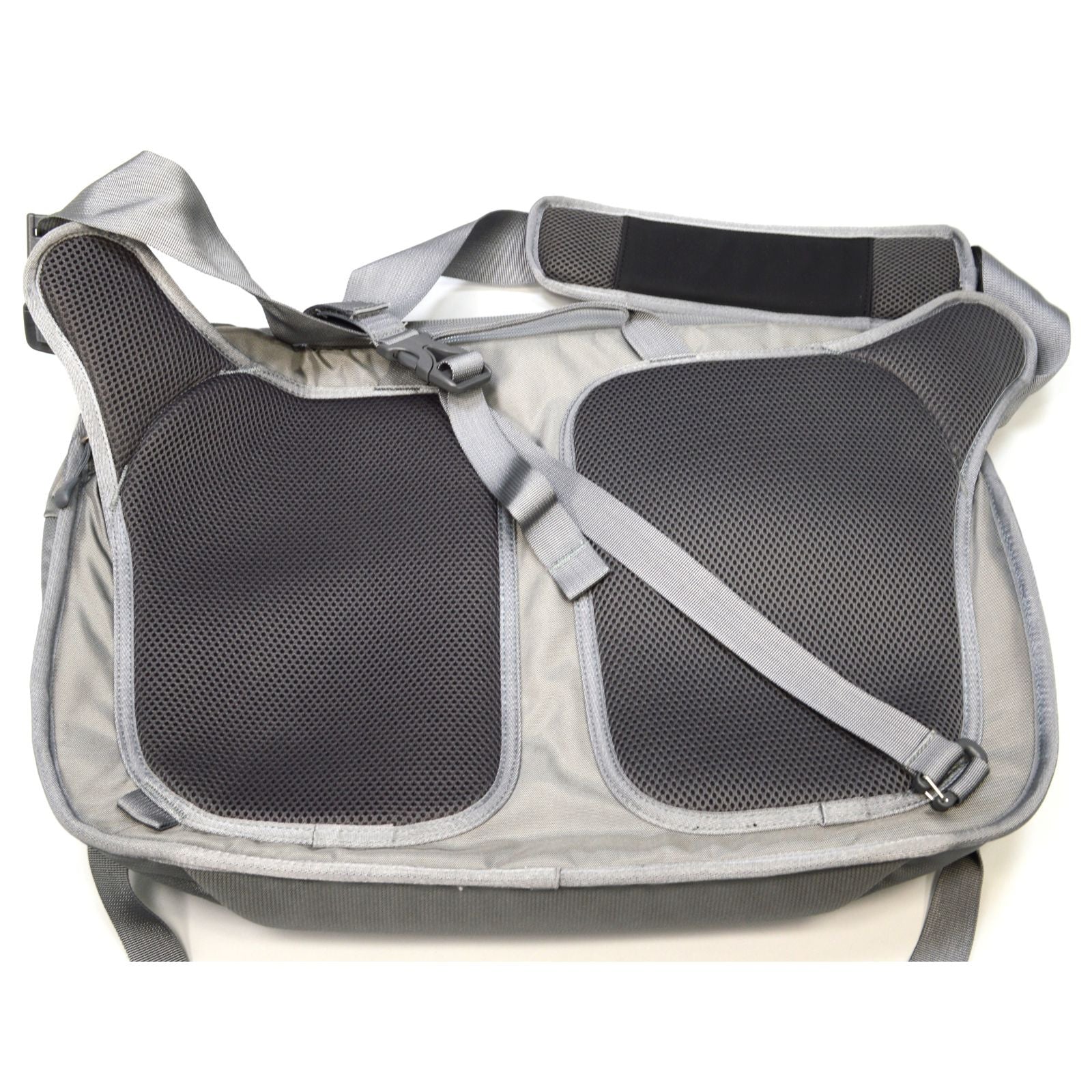 HAGLOFS NODE MESSENGER 17 Shoulder Bag - Lightweight Durable Gray Granite Backpack for Men & Women | Perfect for Commuting, Travel & Outdoor Adventures