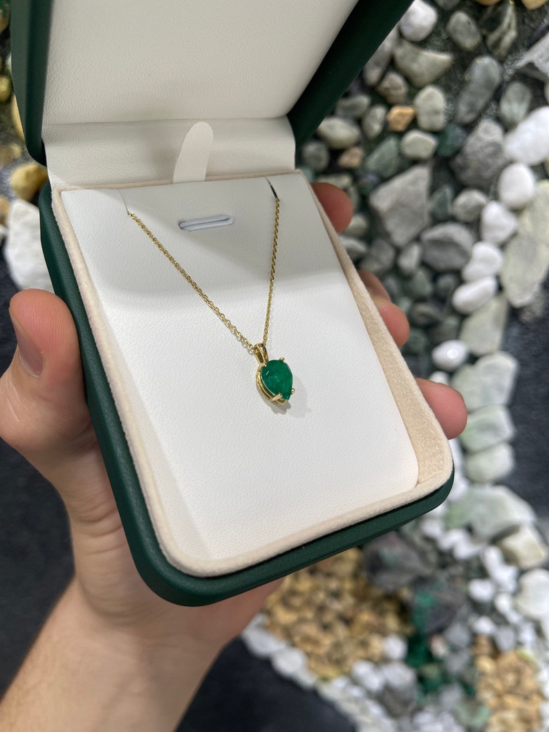 1.54 Carat 18K Gold Natural Emerald Inverted Pear Cut Solitaire Pendant - May Birthstone Jewelry for Women, Gift for Mother's Day, Birthday & Anniversary - Elegant Necklace for Special Occasions & Everyday Wear