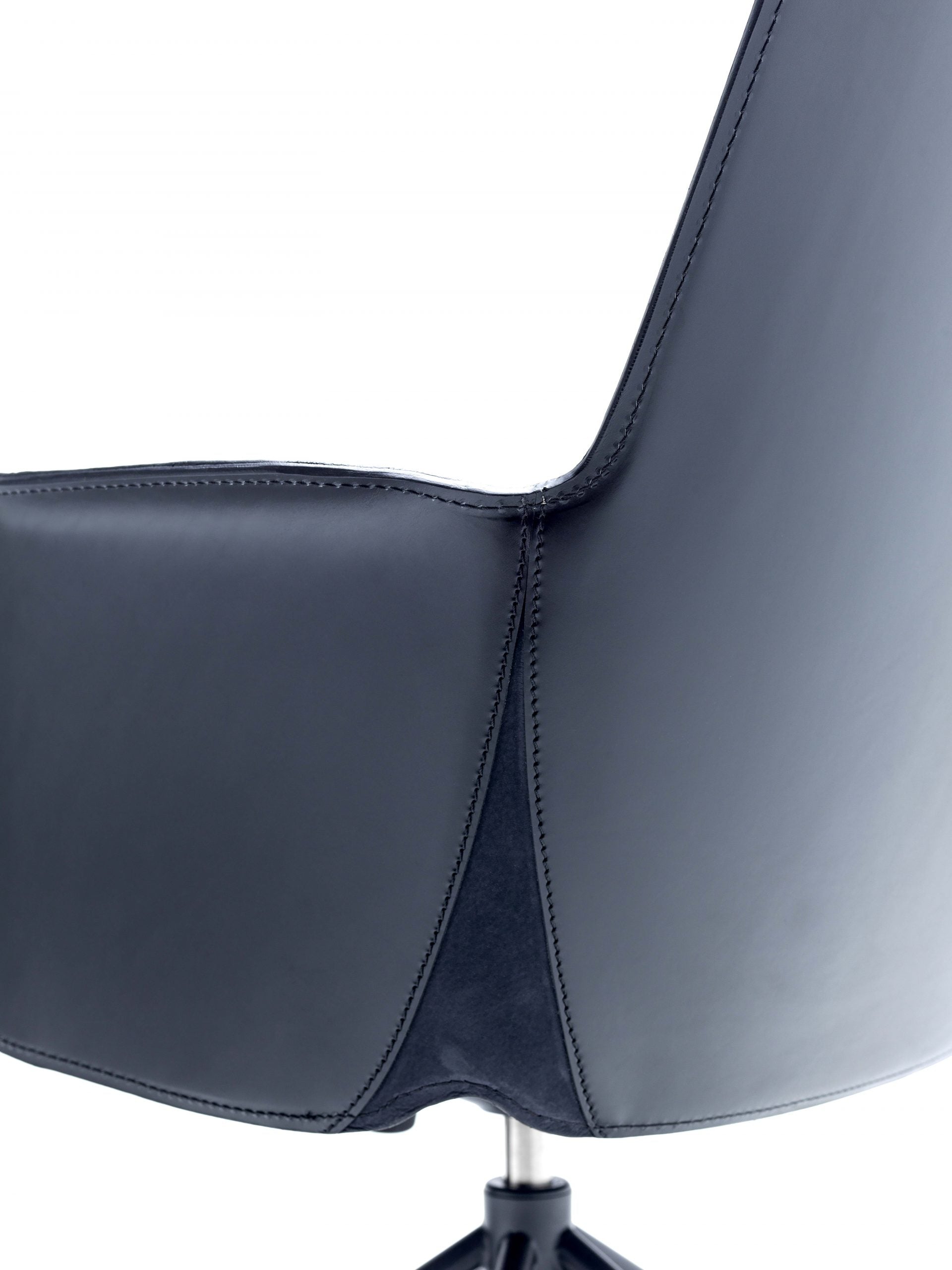 Fasem Electa Tall BG Office Armchair - Ergonomic Executive Chair for Home & Office Workspace - Perfect for Long Hours of Computer Work, Video Conferencing, and Professional Environments
