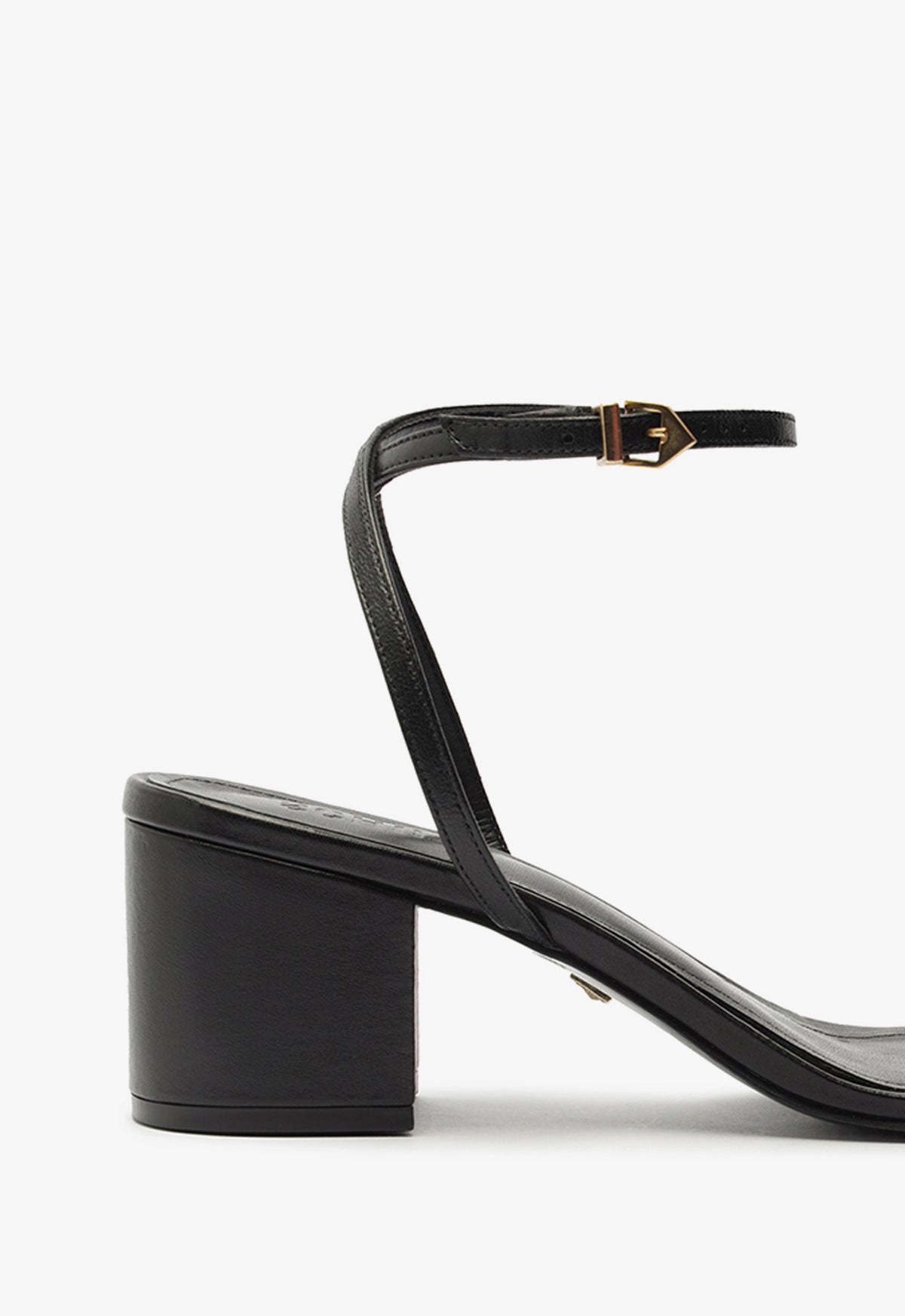 Kendall Atanado Leather Sandals for Women – Mid Heel Height F24 Style S2204800020004 | Comfortable & Stylish for Summer, Beach, and Casual Outings