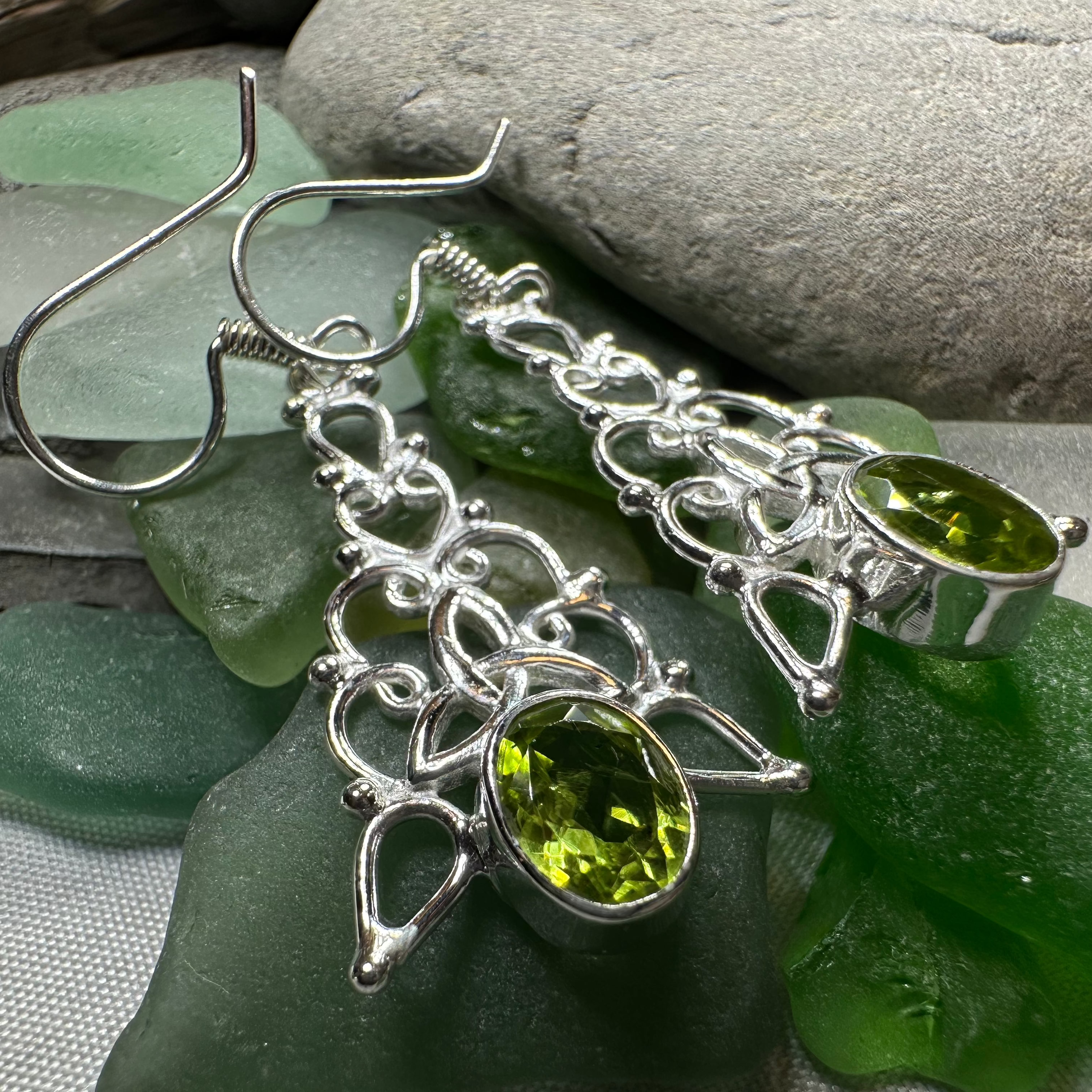 Angeni Trinity Knot Earrings - Sterling Silver Celtic Jewelry for Women, Elegant Irish Knot Stud Earrings for Daily Wear & Special Occasions