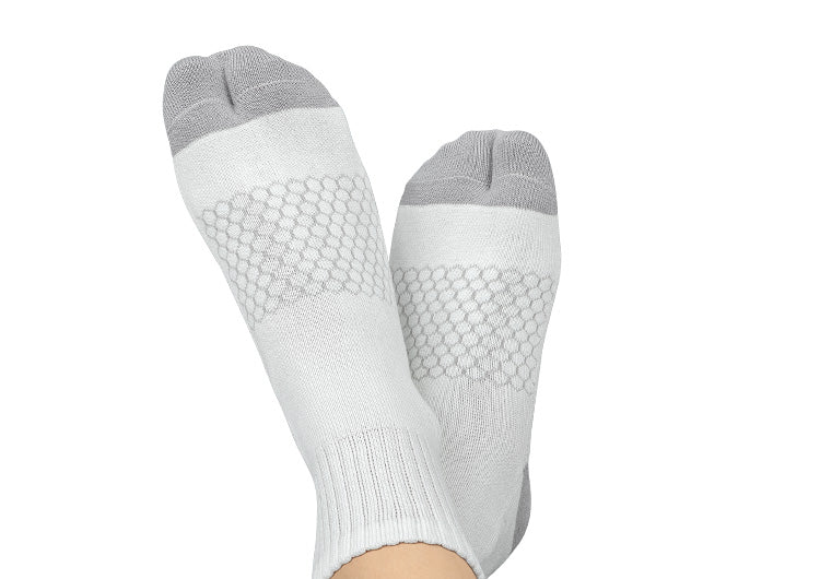 Bunion Relief Padded Ankle Socks for Women & Men - Soft Comfort Socks for Bunions, Hammertoes & Foot Pain - Breathable Cotton White Socks for Work, Walking & Everyday Wear