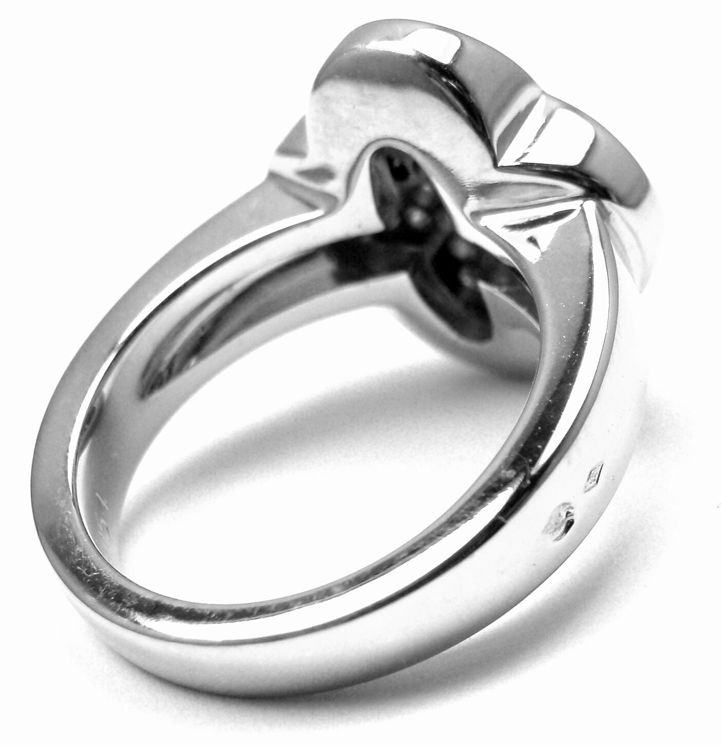 Authentic VAN CLEEF & ARPELS VCA 18k White Gold Diamond Pure Alhambra Ring - Luxury Jewelry for Women, Perfect for Weddings, Anniversaries & Special Occasions