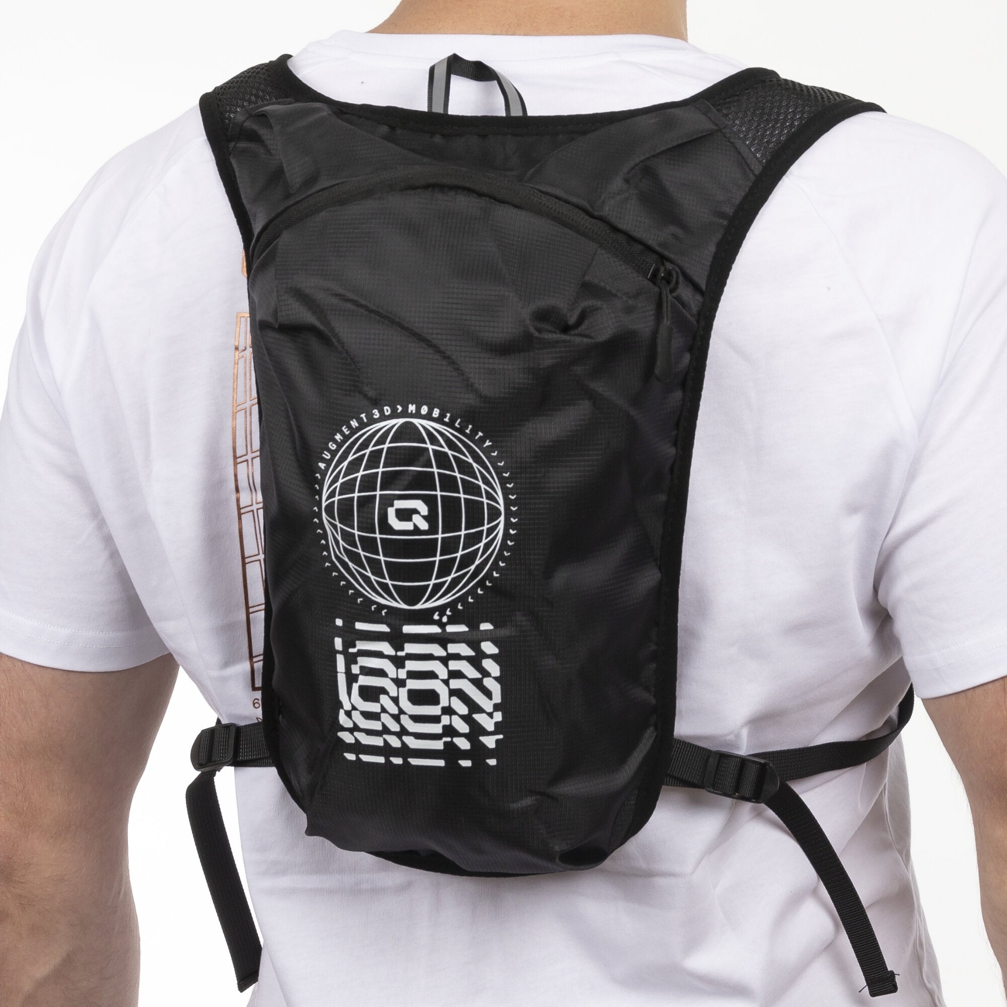 IQON Explore Functional Backpack - Lightweight Durable Travel Hiking Daypack for Men & Women - Perfect for Outdoor Adventures, Commuting, and Daily Use