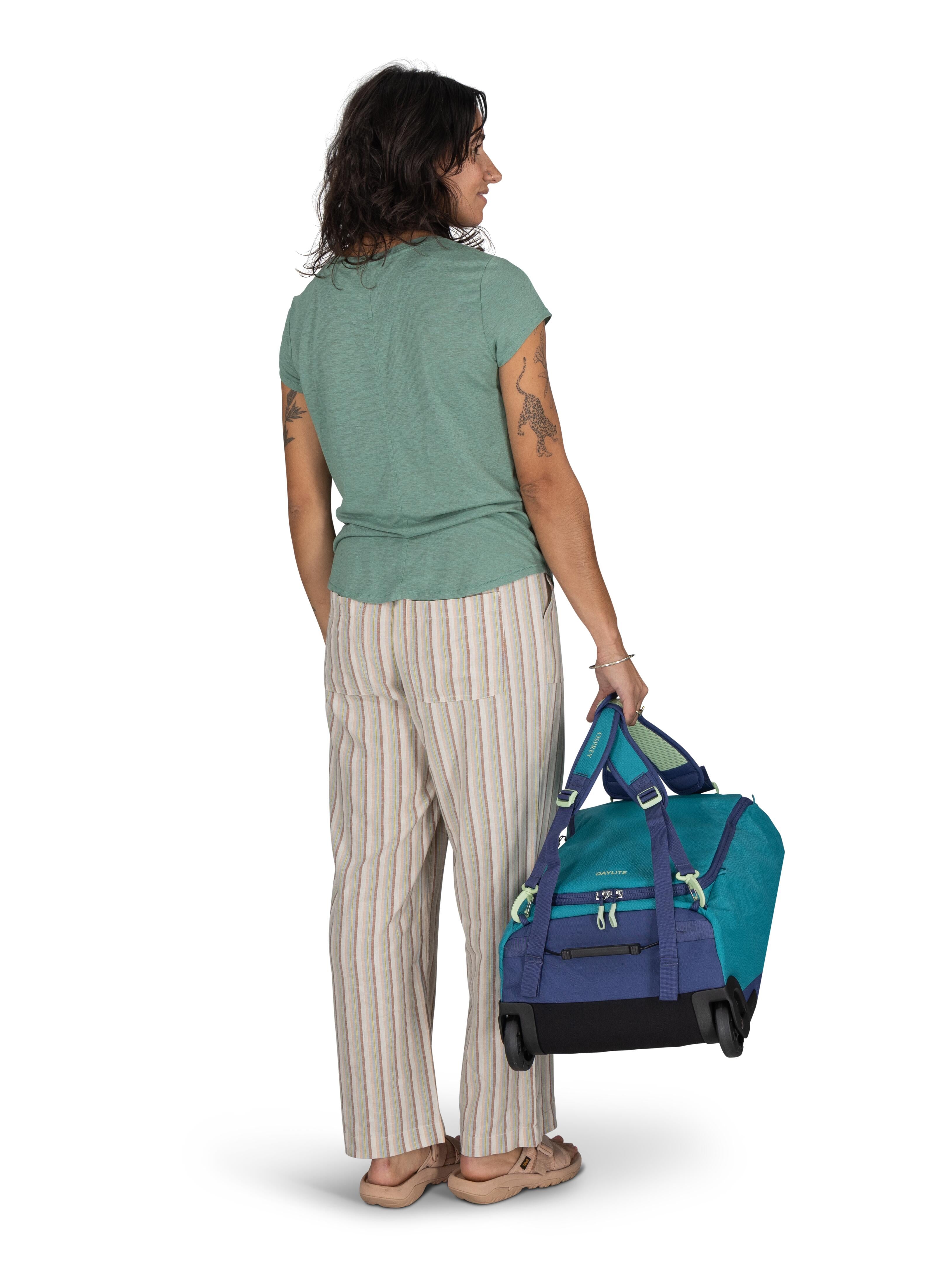 Osprey Daylite 40L Wheeled Carry On Duffel Bag - Lightweight Travel Luggage for Airplane, Weekend Trips & Outdoor Adventures