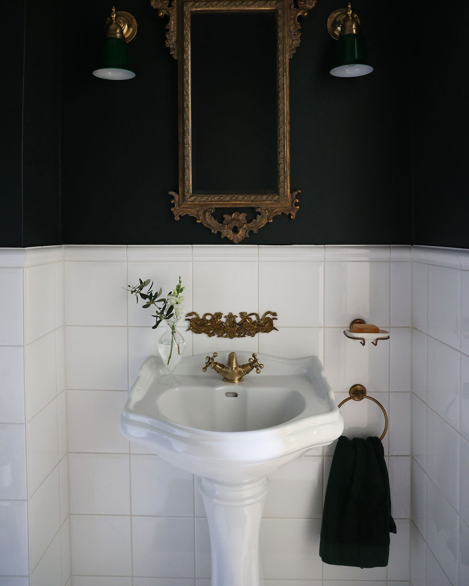 Handfat Camden 55 cm Pedestal Sink - Modern Bathroom Vanity for Small Spaces, Perfect for Powder Rooms and Guest Baths