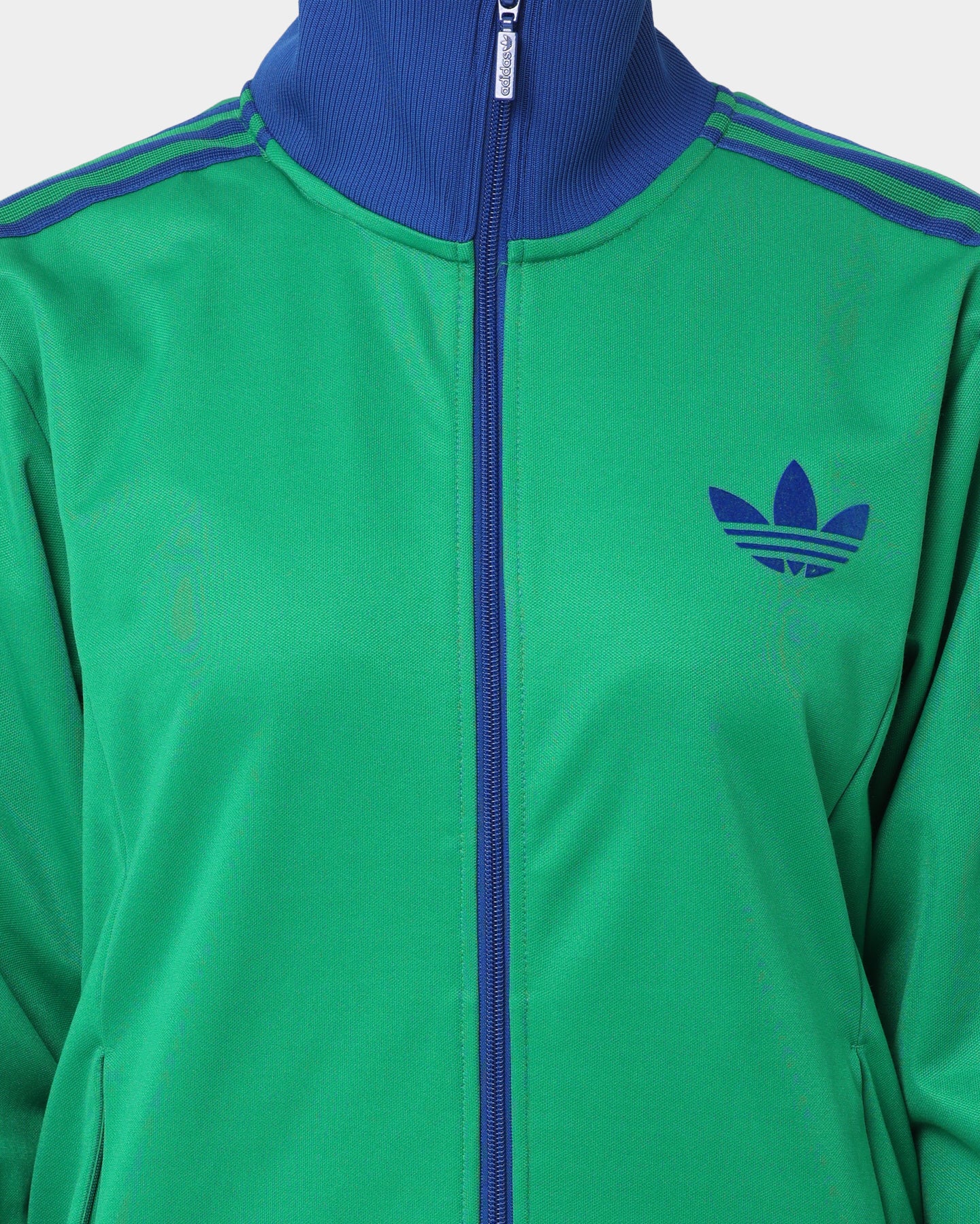 Adidas Adicolor Poly TT Jacket - Green Windbreaker for Men & Women | Lightweight Water-Resistant Outdoor Jacket for Running, Hiking & Casual Wear