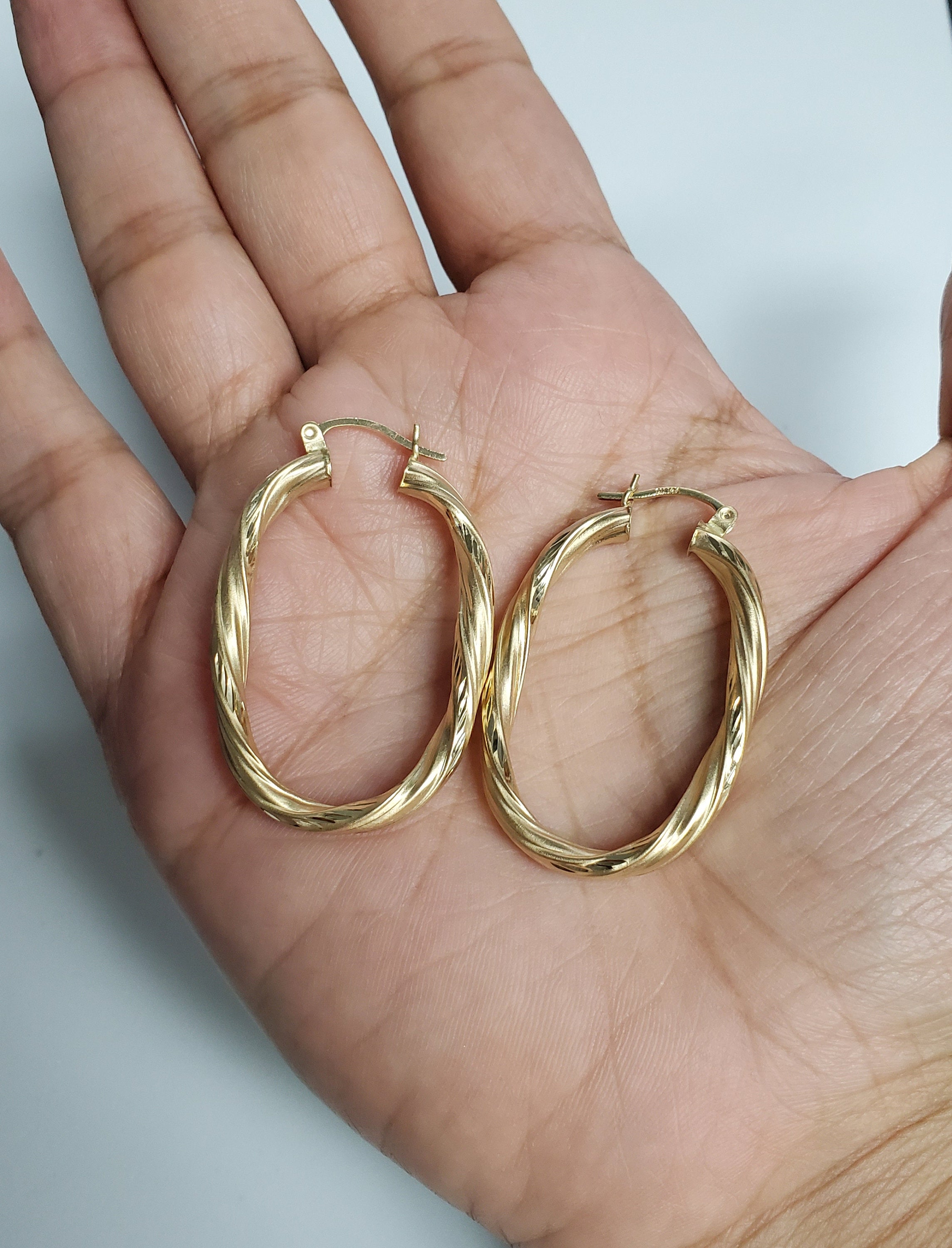 14K Yellow Gold Oval Twisted Diamond Cut Hoop Earrings for Women - Elegant Everyday Wear & Special Occasions