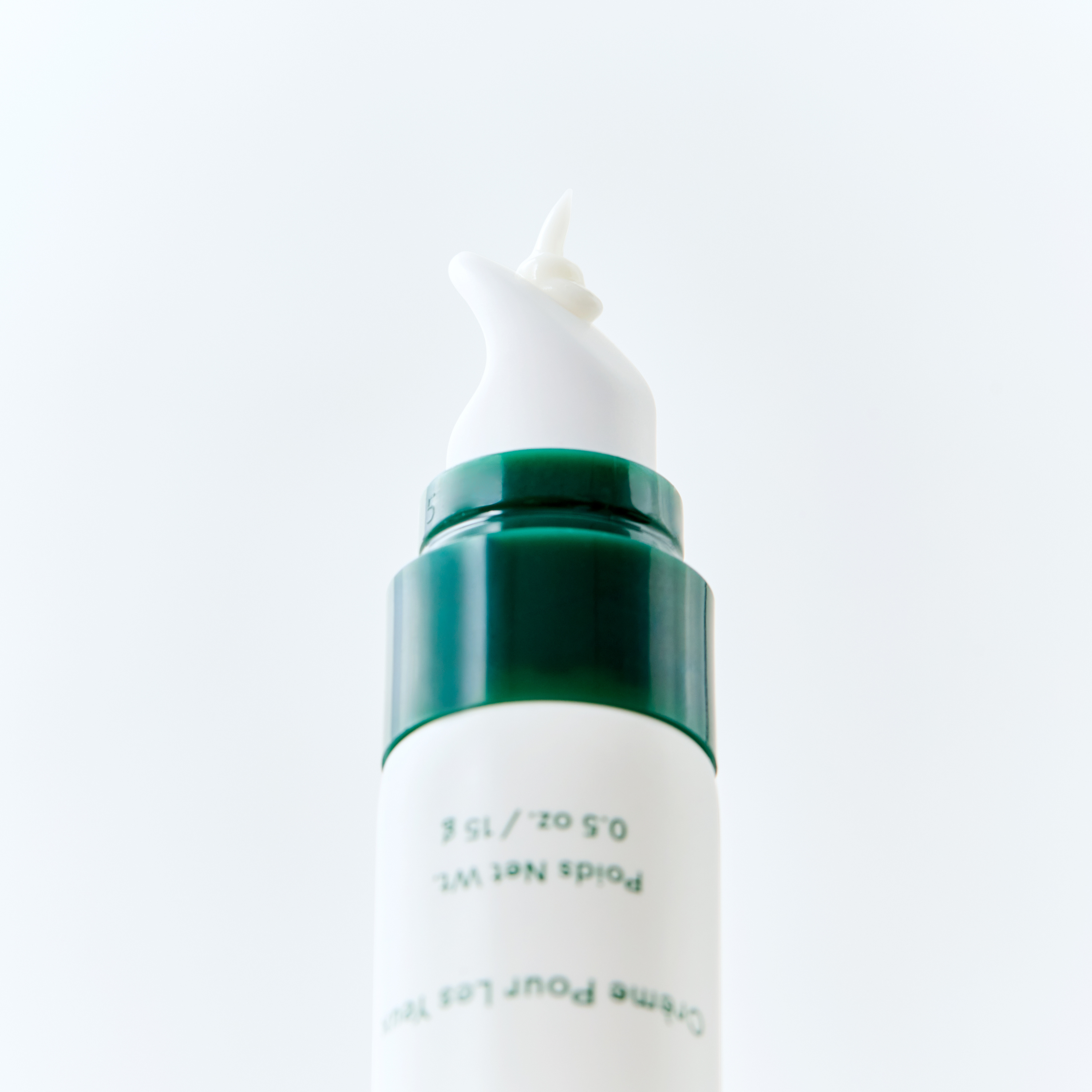 EyeHero™ Bio Retinol Smoothing Eye Cream - Anti-Aging & Wrinkle Reduction for Dark Circles & Puffiness - Perfect for Nighttime Skincare Routine & Travel