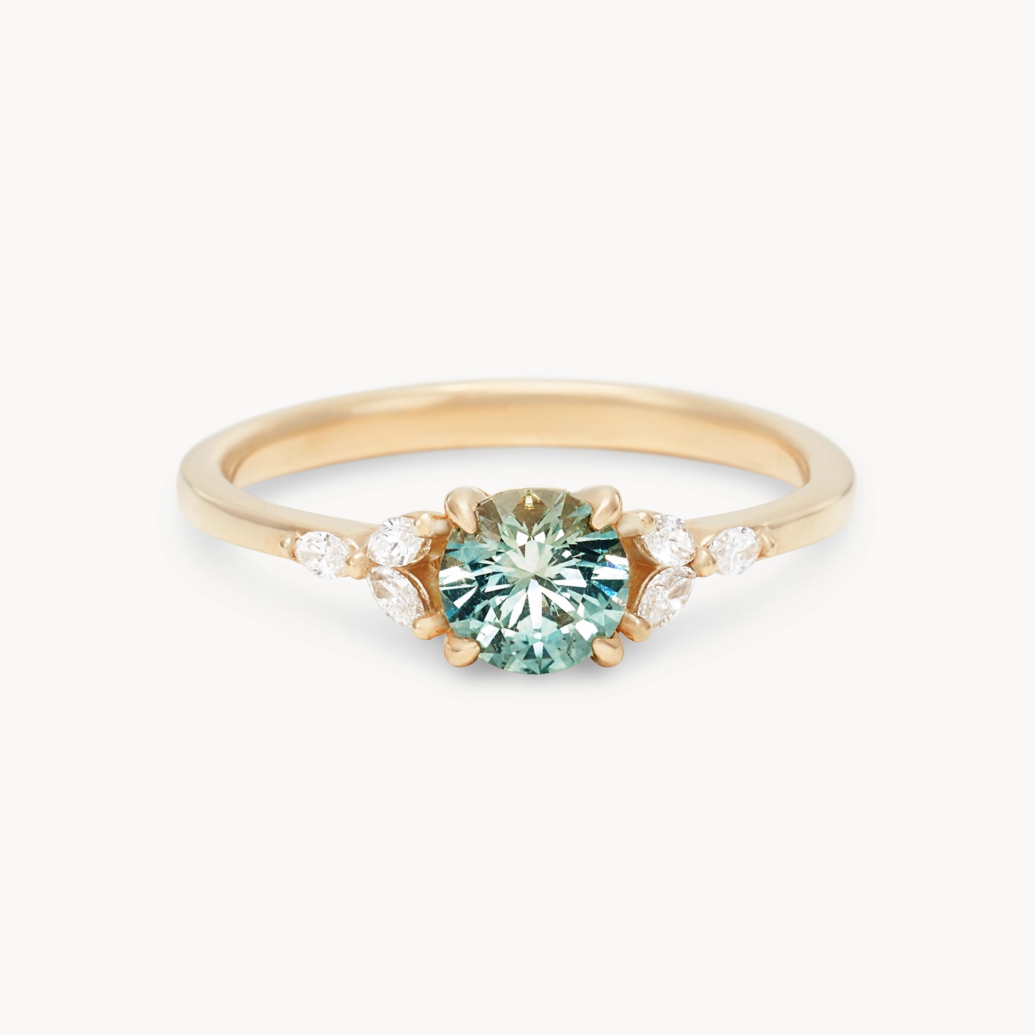 Unique 14K Yellow Gold Engagement Ring with Round Sapphire & Brilliant Diamonds – Perfect for Proposals, Anniversaries & Special Occasions