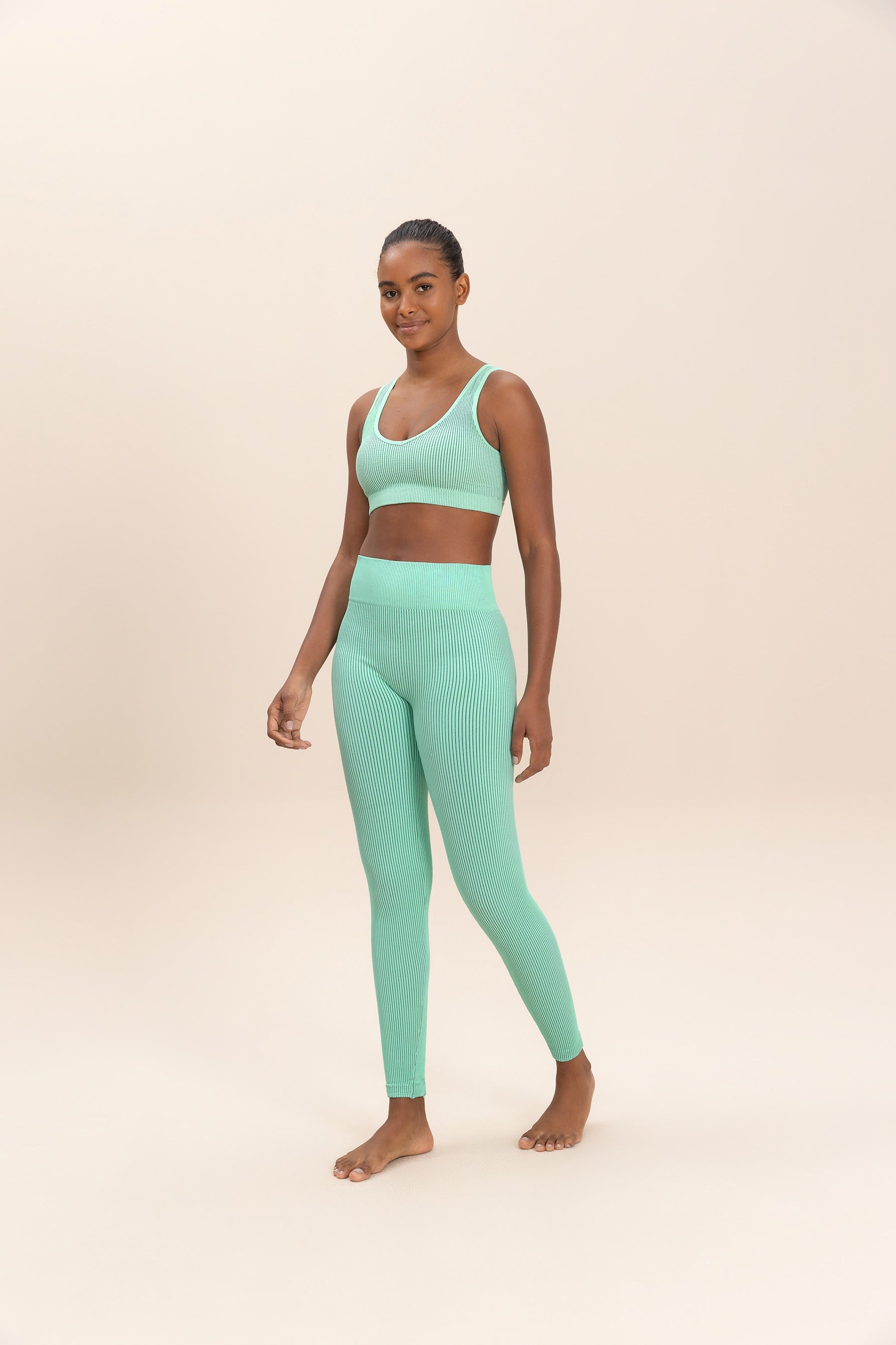 High-Waisted Ribbed Seamless Leggings for Women - Comfortable & Stretchy Yoga Pants for Workout, Running, Lounge & Everyday Wear