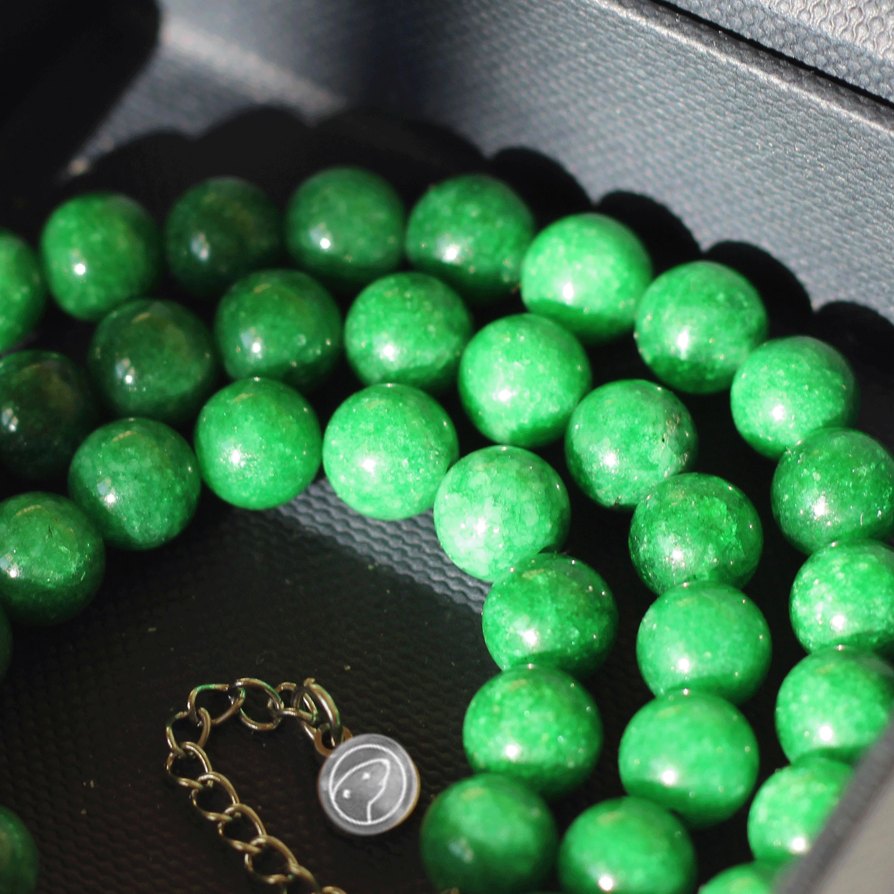 Elegant Green Jade Beaded Necklace for Women - Handmade Natural Stone Jewelry - Perfect for Weddings, Parties & Everyday Wear