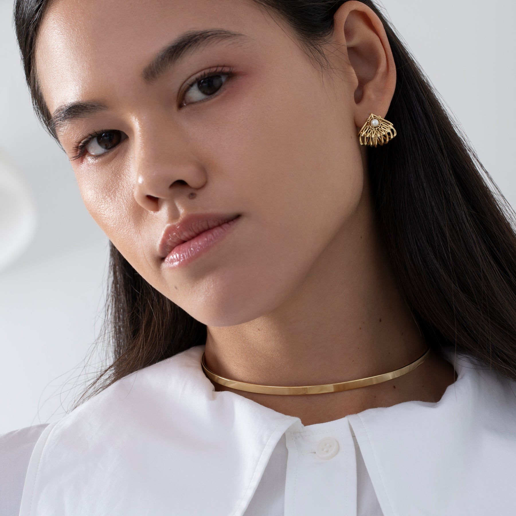 Elegant Gold Fan Earrings with Pearl Accents - Perfect for Weddings, Parties & Special Occasions