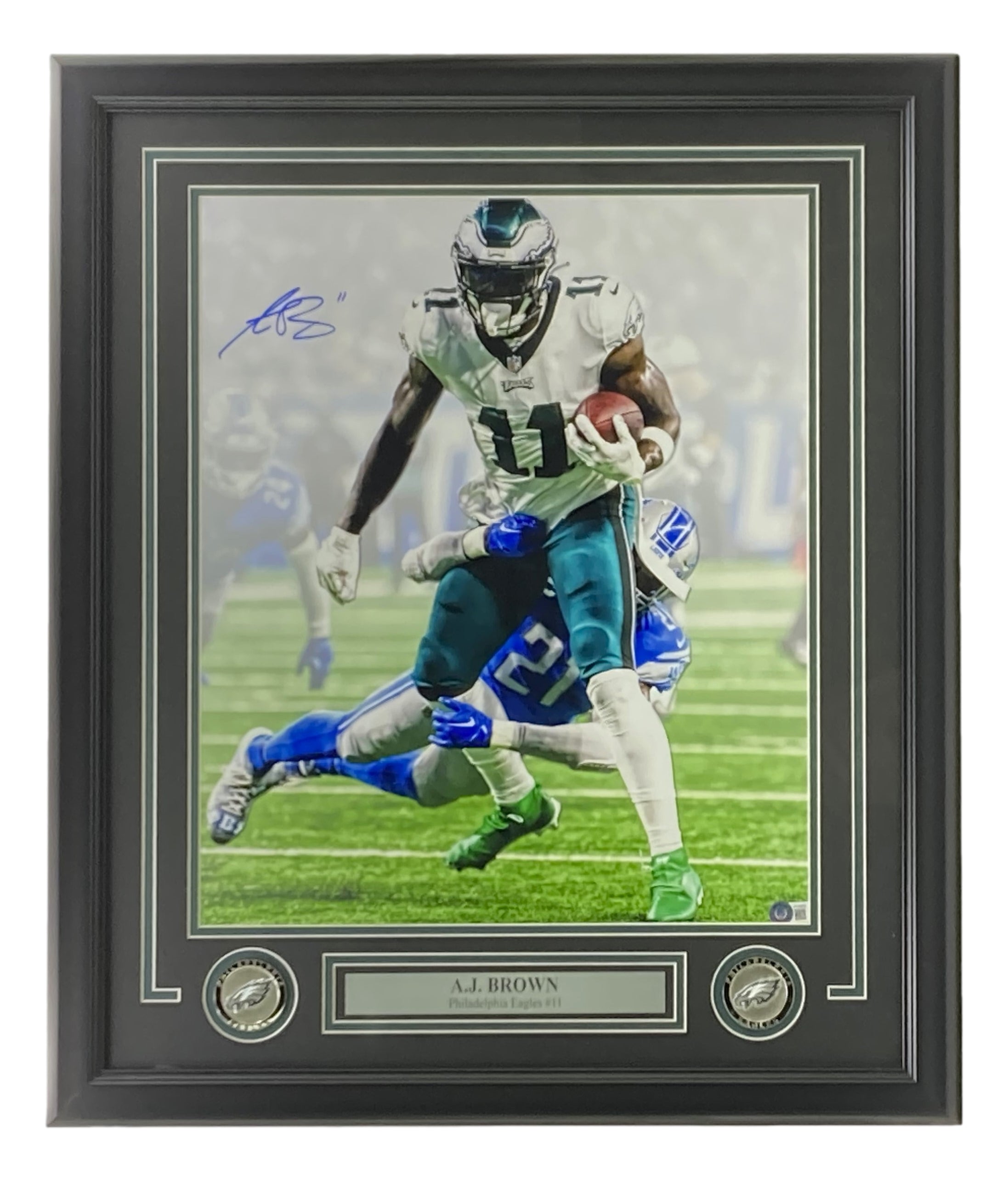 AJ Brown Autographed Framed 16x20 Philadelphia Eagles Memorabilia Photo - Perfect for Eagles Fans, Man Cave Decor, and Sports Collectors