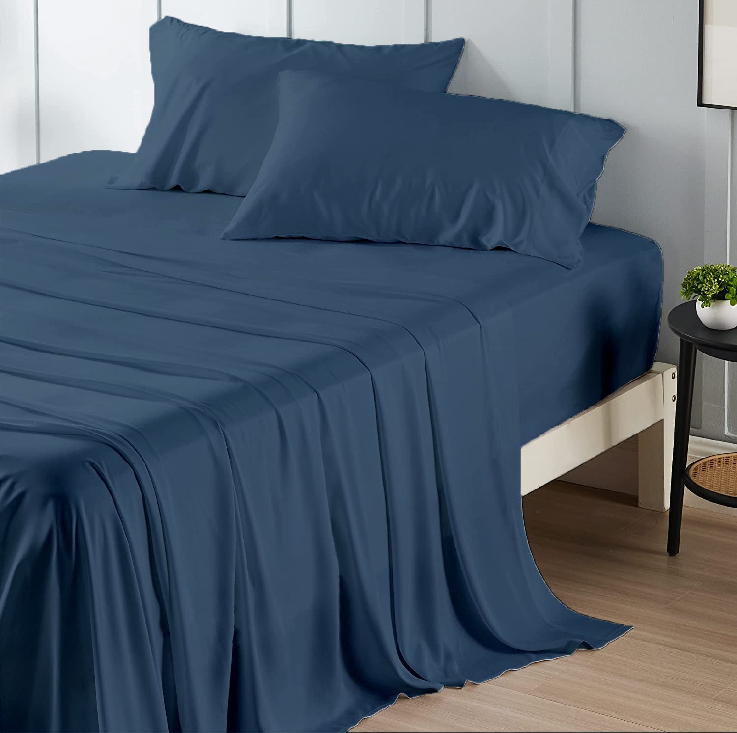 Luxury 4-Piece Queen Size Sheet Set - 100% Egyptian Cotton, Soft & Breathable Bed Sheets with 16-18