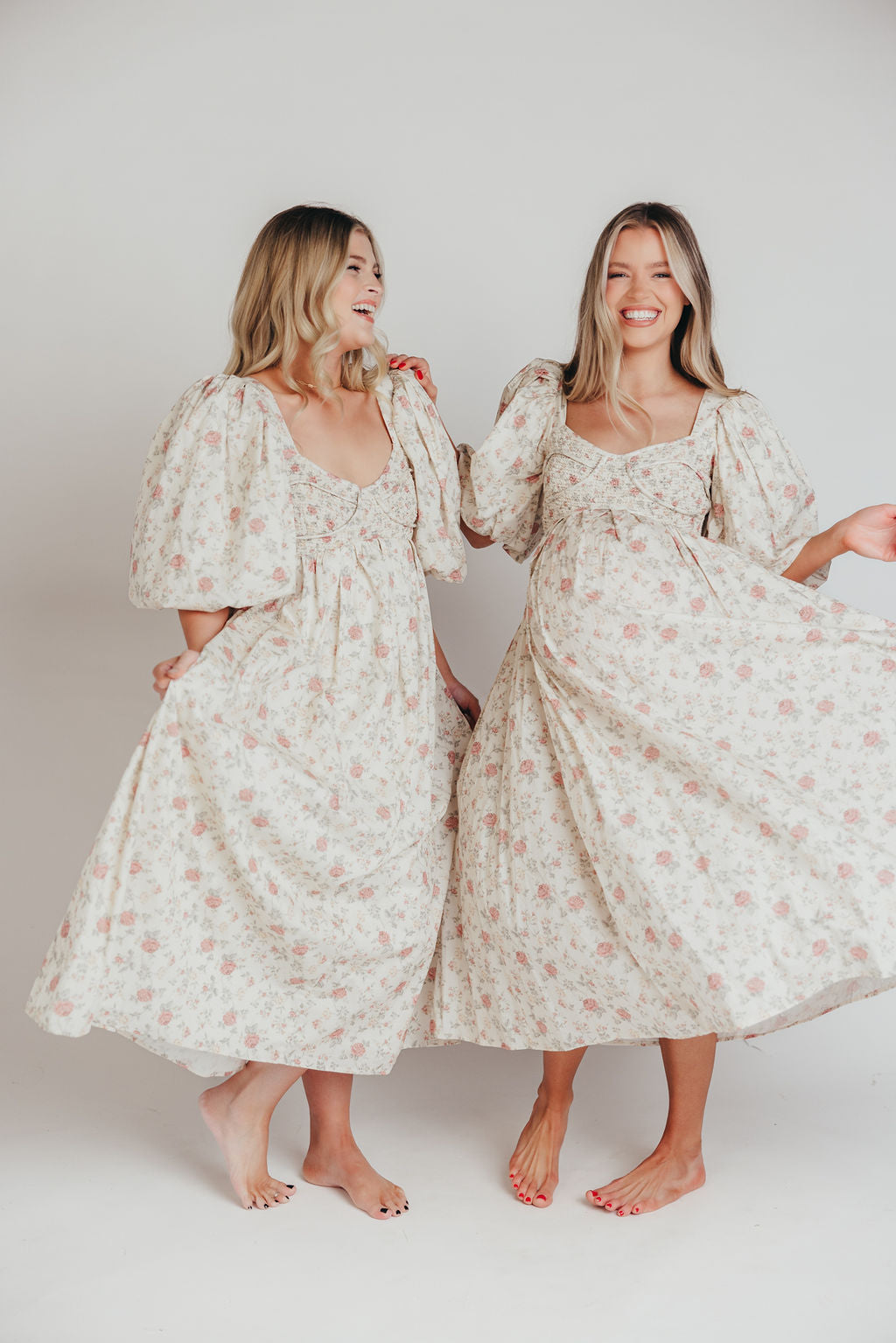 Harlow Maxi Dress in Off White Floral Print - Bump Friendly Maternity Dress & Inclusive Sizing (S-3XL) for Women | Perfect for Weddings, Beach Vacations and Summer Outfits