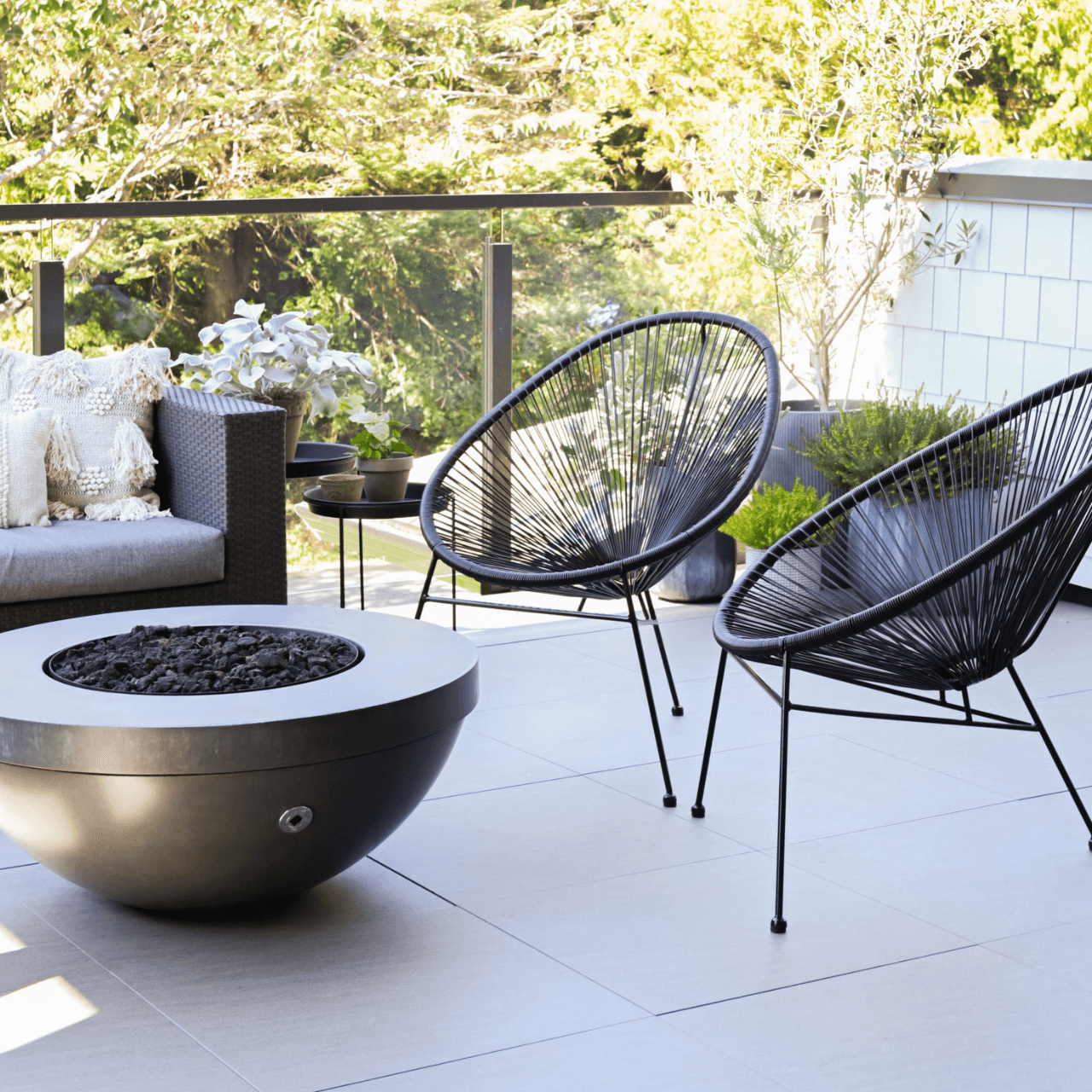 Aura Round Fire Pit - Outdoor Wood Burning Fire Pit for Backyard, Patio, and Camping | Durable Steel Design with Spark Screen | Perfect for Gatherings, S'mores, and Ambiance