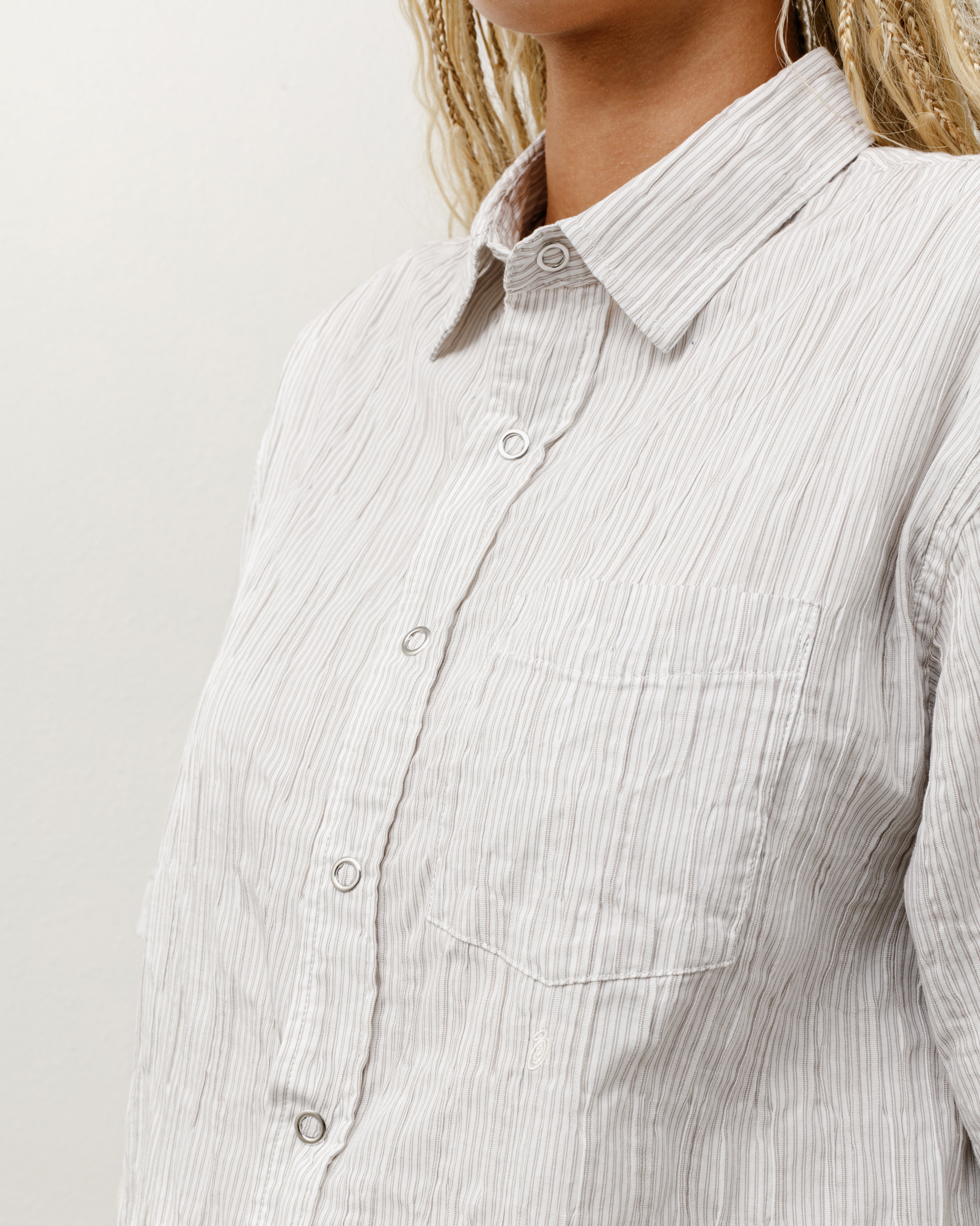Stylish Wavy Striped Short Sleeve Shirt for Men & Women | Casual Summer Tops | Perfect for Beach, Vacation and Everyday Wear