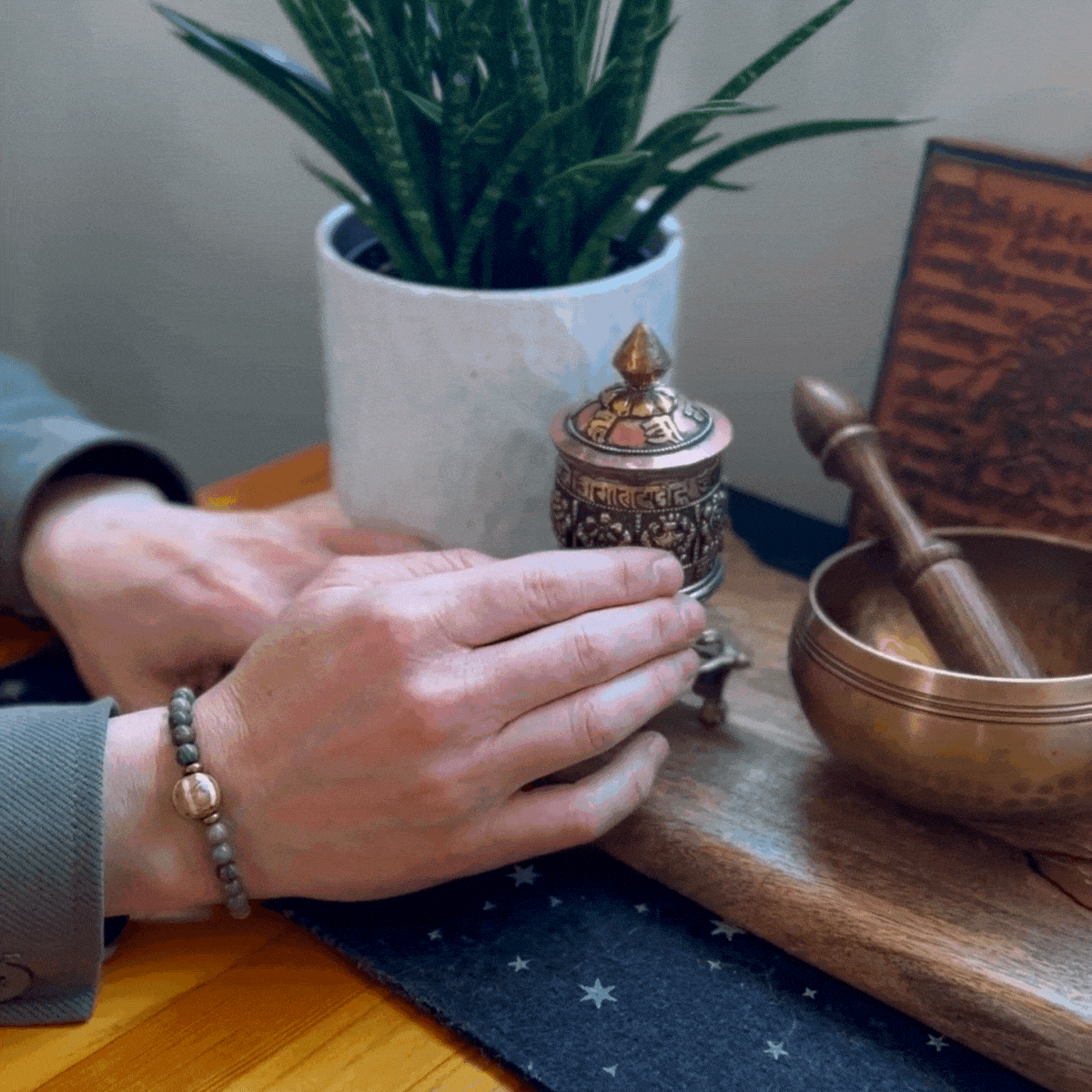 Double Dorje Tabletop Prayer Wheel - Tibetan Buddhist Meditation Tool for Home Altar, Office Desk & Spiritual Practice | Handcrafted Metal Prayer Wheel for Mindfulness & Blessings