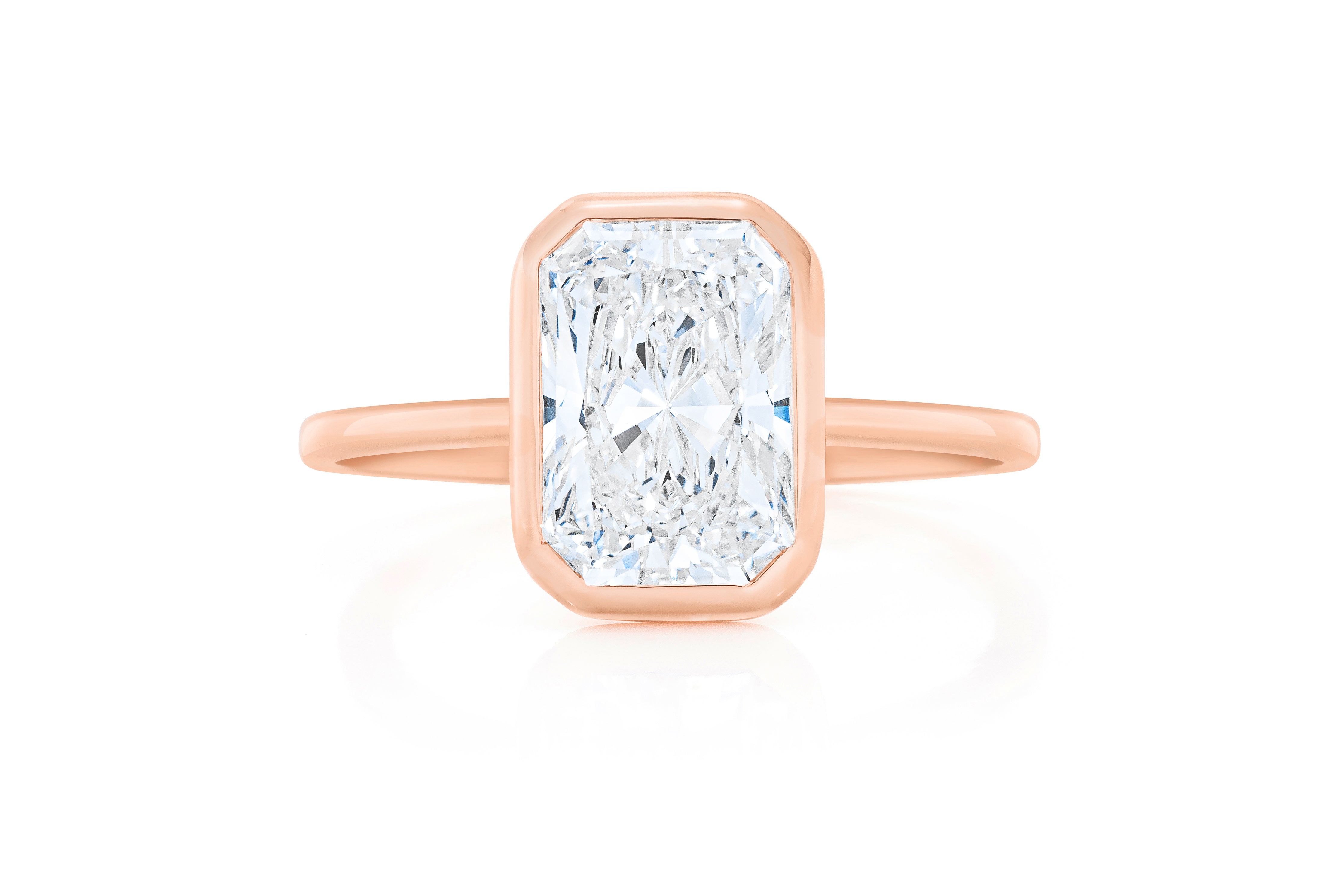 Elegant Bezel Jewelry for Women - Gold & Silver Bezel Rings, Necklaces & Earrings - Perfect for Weddings, Parties & Everyday Wear