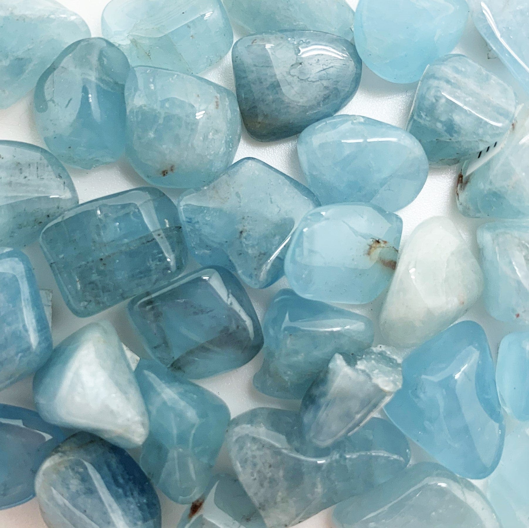 Beryl Tumbled Pocket Stone - Natural Healing Crystal for Meditation, Stress Relief & Energy Balancing | Perfect for Yoga, Reiki & Home Decor