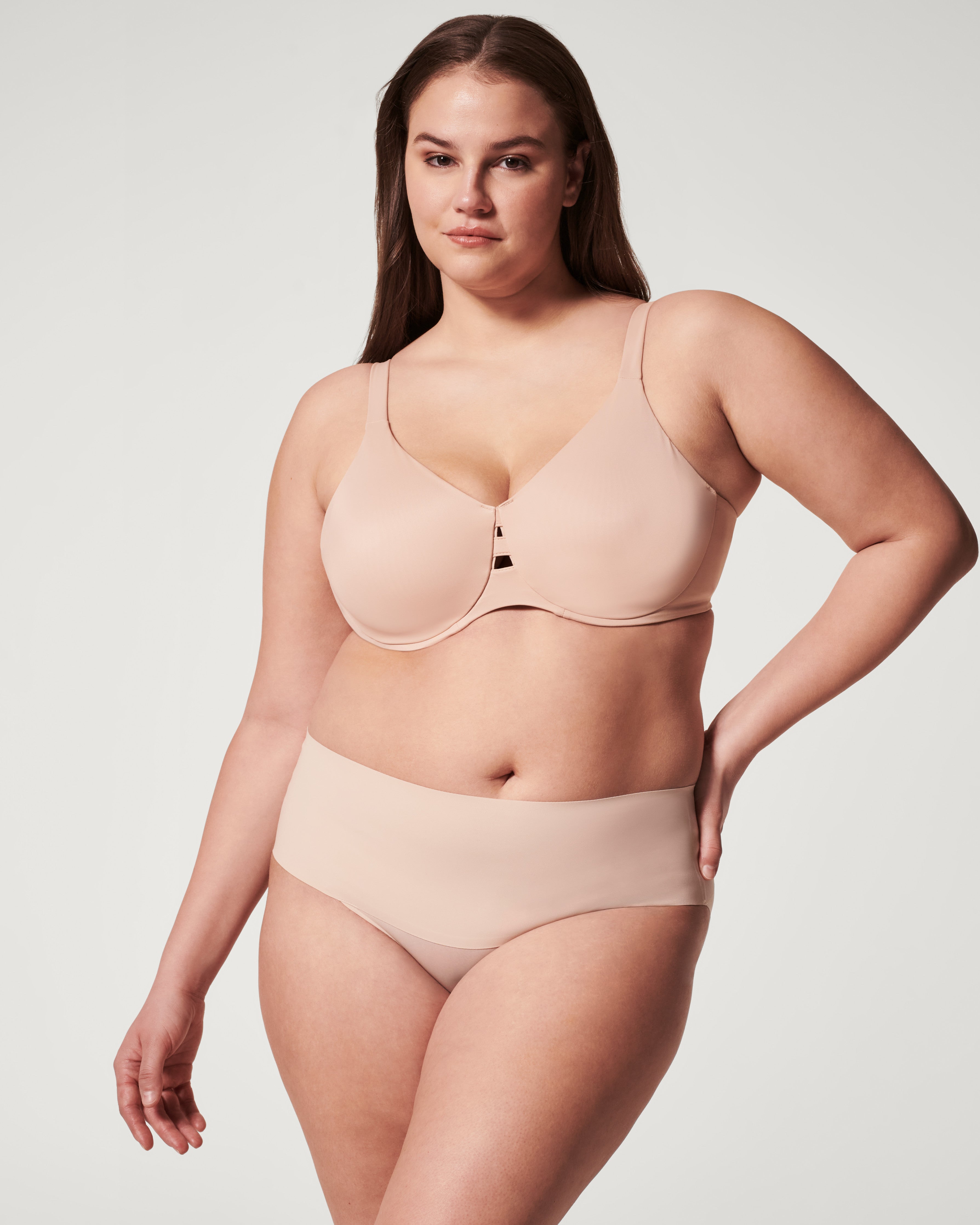 SPANX® Low Profile Minimizer Bra - Seamless Comfort for Everyday Wear | Perfect for Work, Yoga & Layering Under Clothes