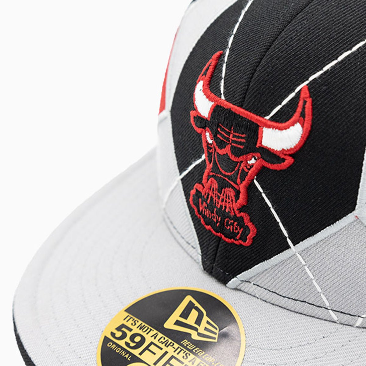 Chicago Bulls NBA 59FIFTY Fitted Hat - Official New Era Snapback Cap for Men & Women - Perfect for Basketball Games, Streetwear Fashion & Sports Fans